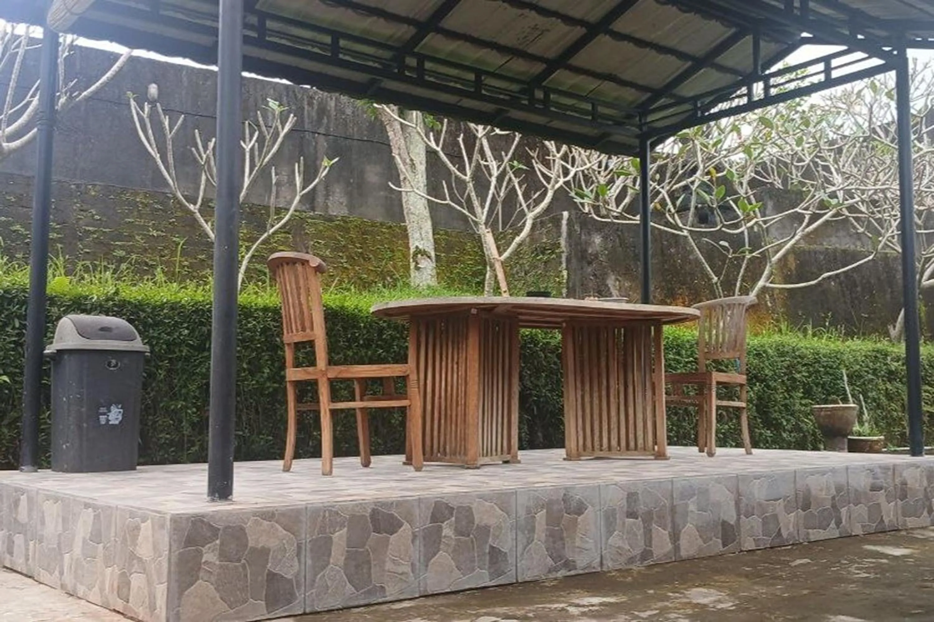 Balcony/Terrace in Mongan Homestay Beside The Belulang Hot Spring