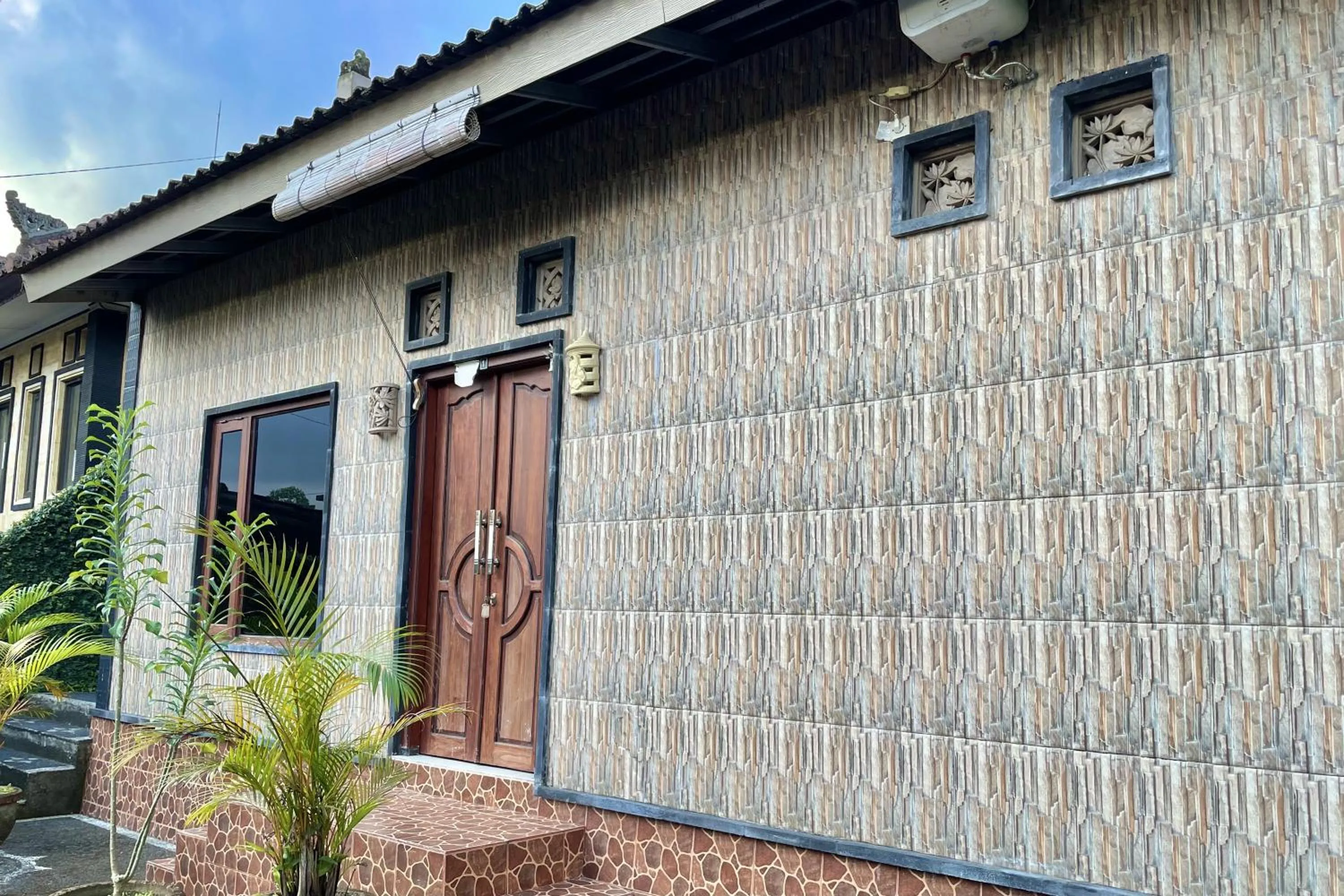 Property building in Mongan Homestay Beside The Belulang Hot Spring
