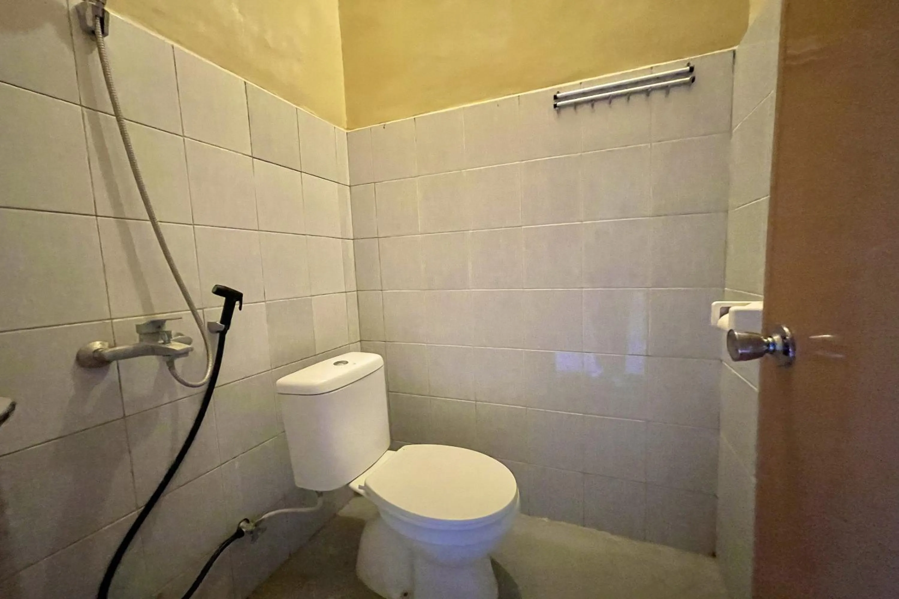 Shower in Mongan Homestay Beside The Belulang Hot Spring