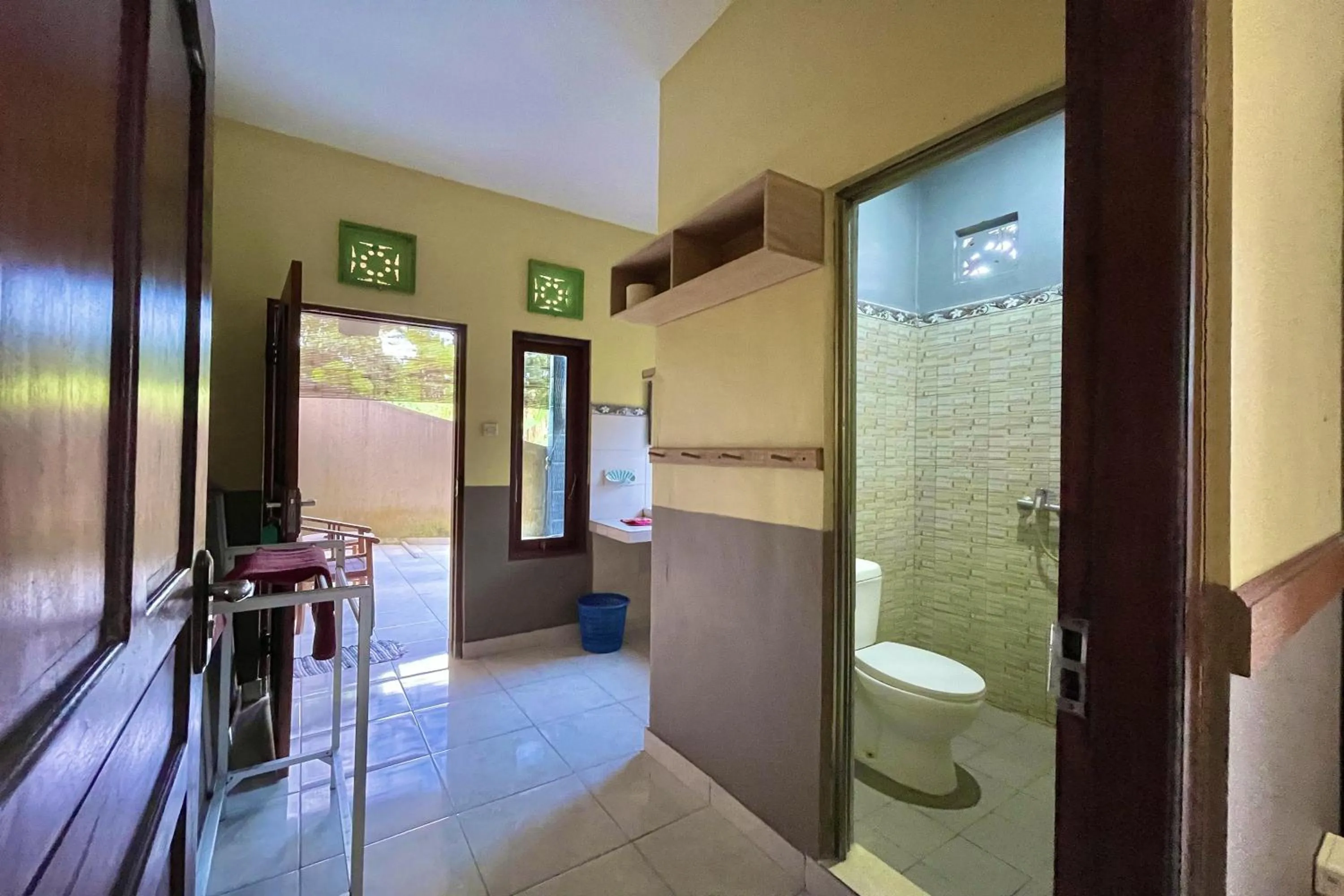 Toilet in Mongan Homestay Beside The Belulang Hot Spring