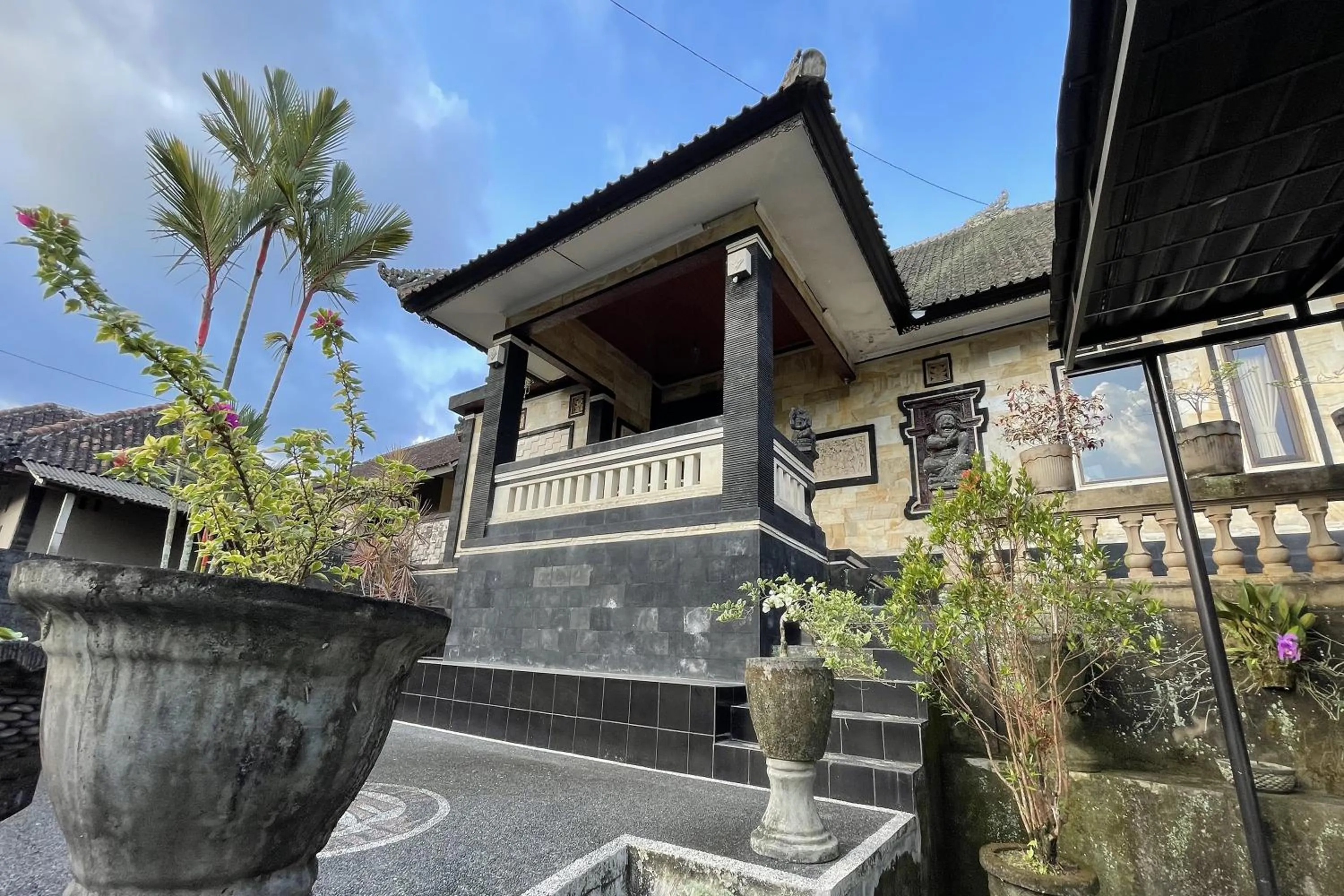 Property building in Mongan Homestay Beside The Belulang Hot Spring