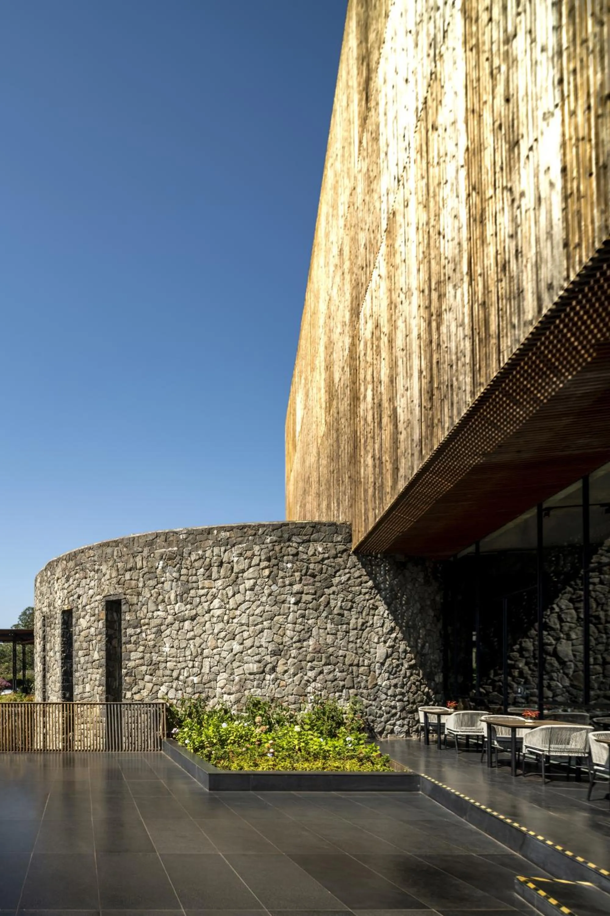 Restaurant/places to eat in Radisson Resort and Spa Lonavala