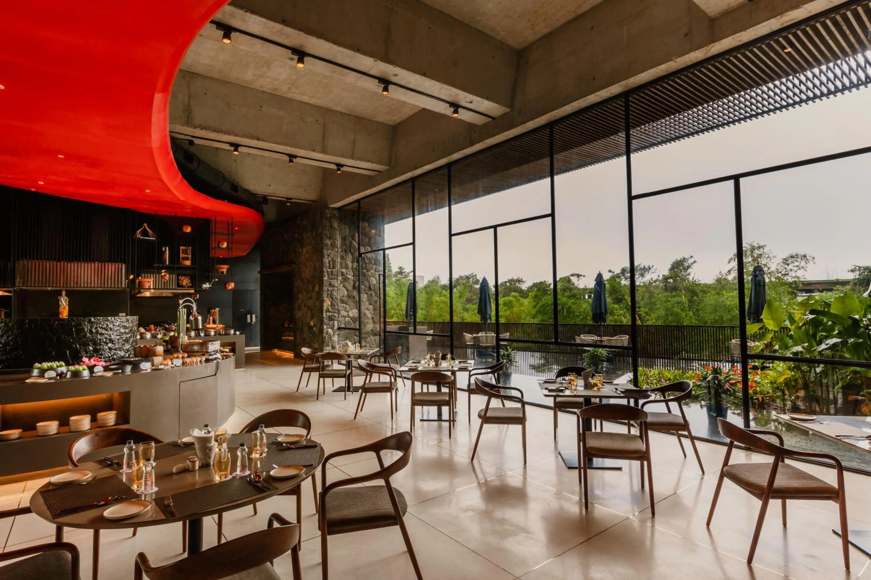 Restaurant/places to eat in Radisson Resort and Spa Lonavala