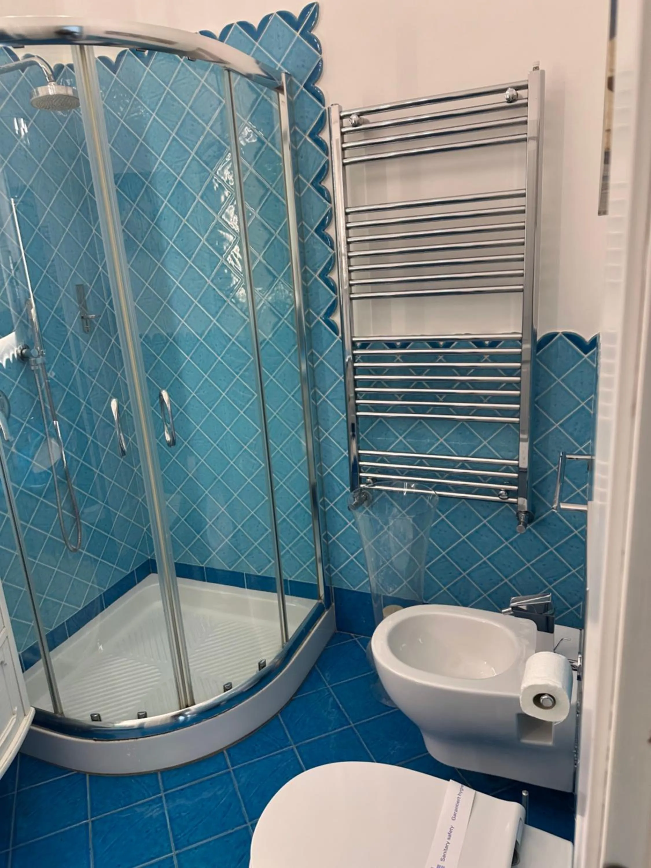 Queen Suite - Luxury Rooms