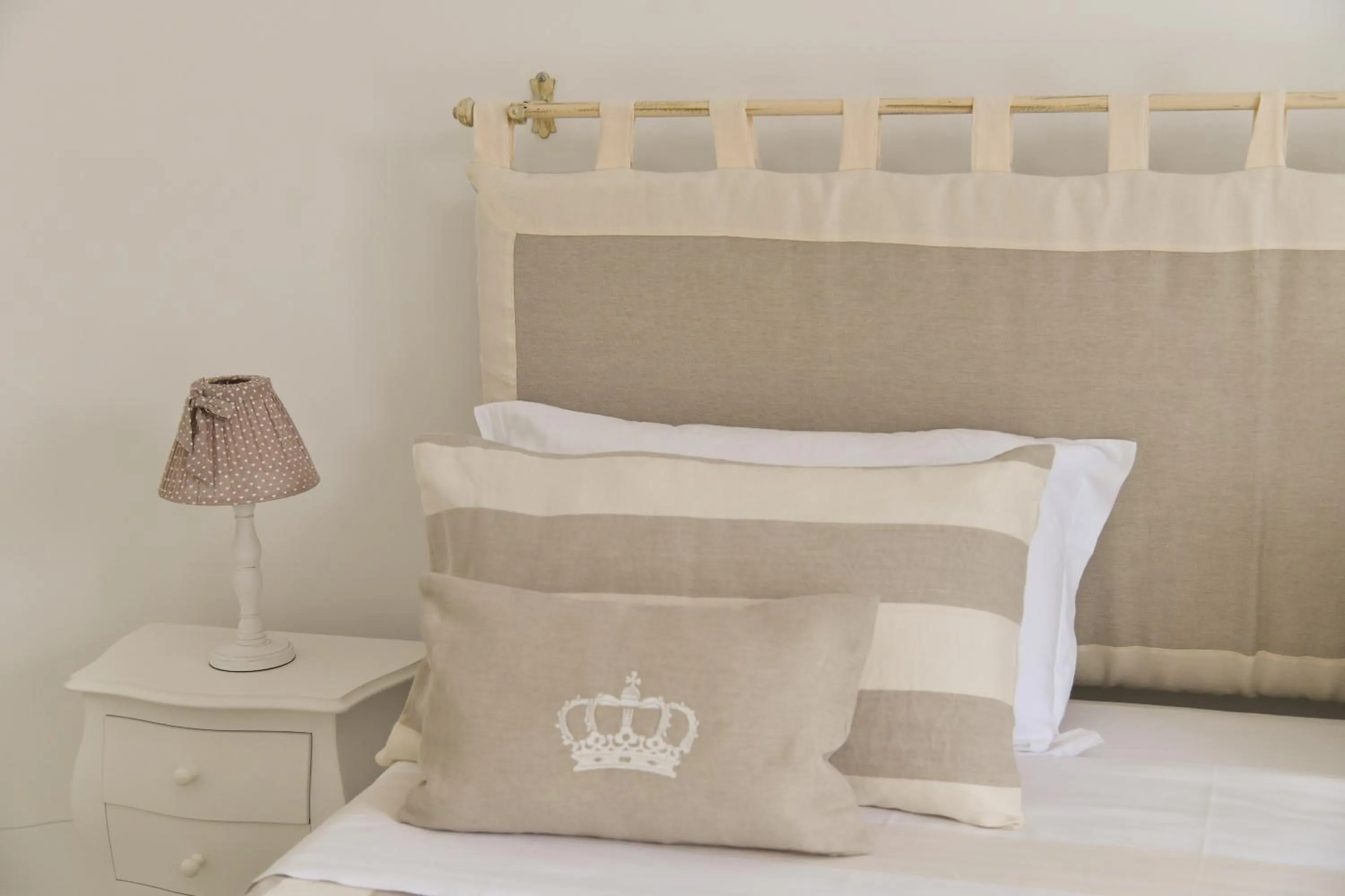 Bed in Queen Suite - Luxury Rooms