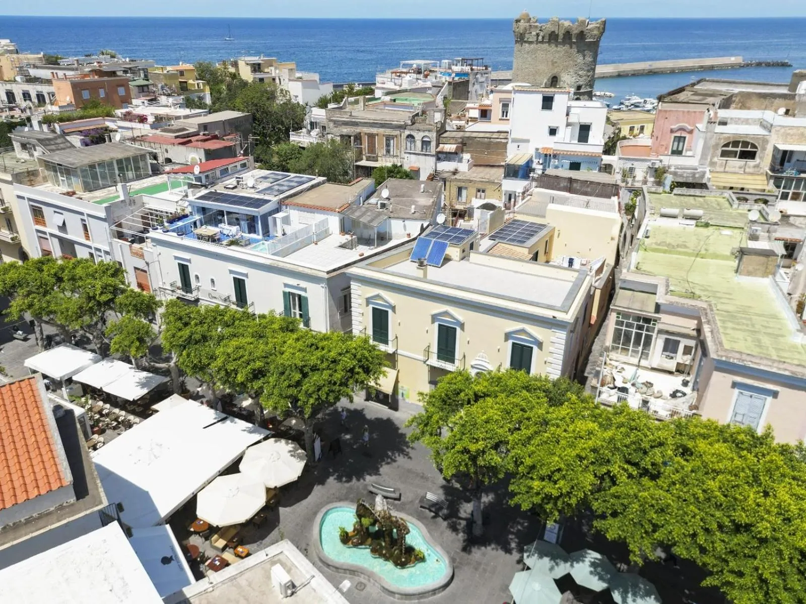 Queen Suite - Luxury Rooms