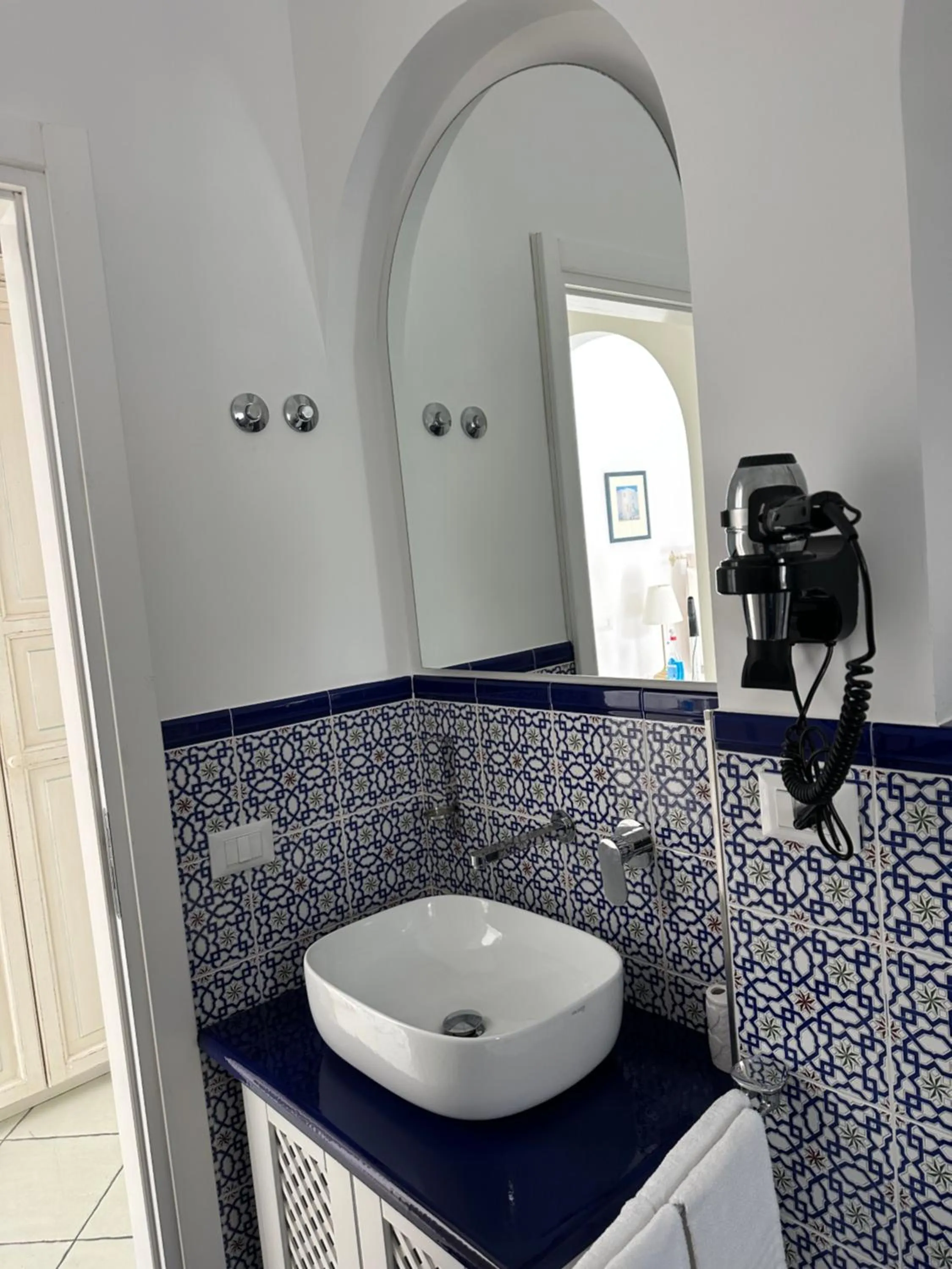 Queen Suite - Luxury Rooms