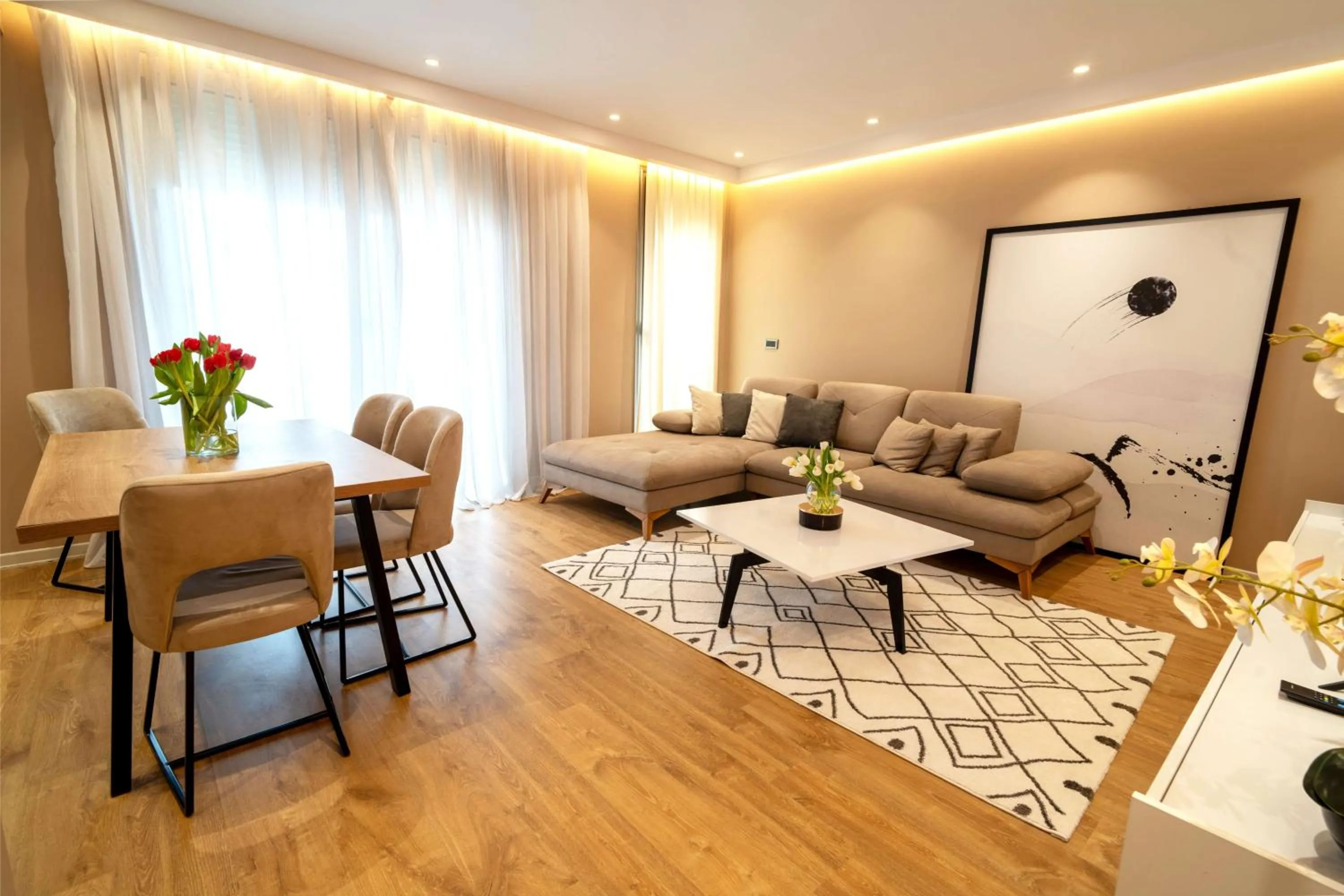 Apartment with City View in Lake Drive Rooms&Apartments