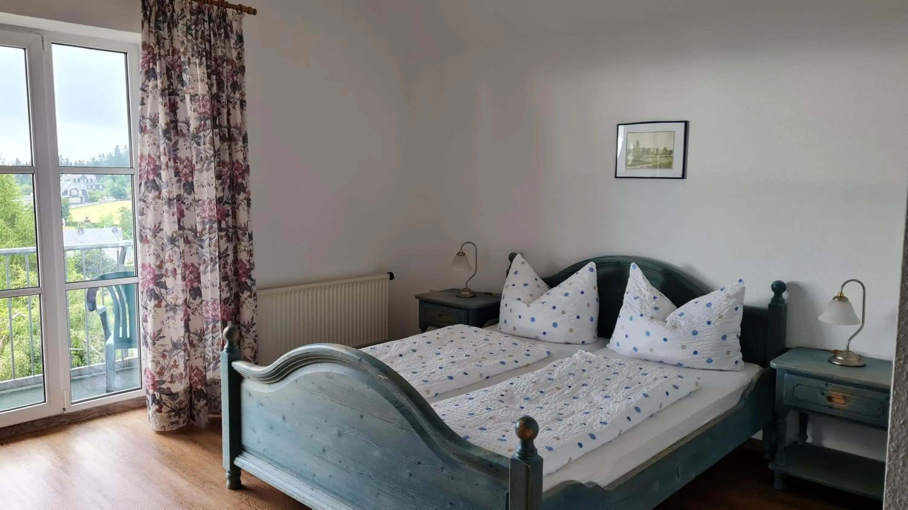 Photo of the whole room, Bed in Pension Breitenborn Photo of the whole room, Bed in Pension Breitenborn