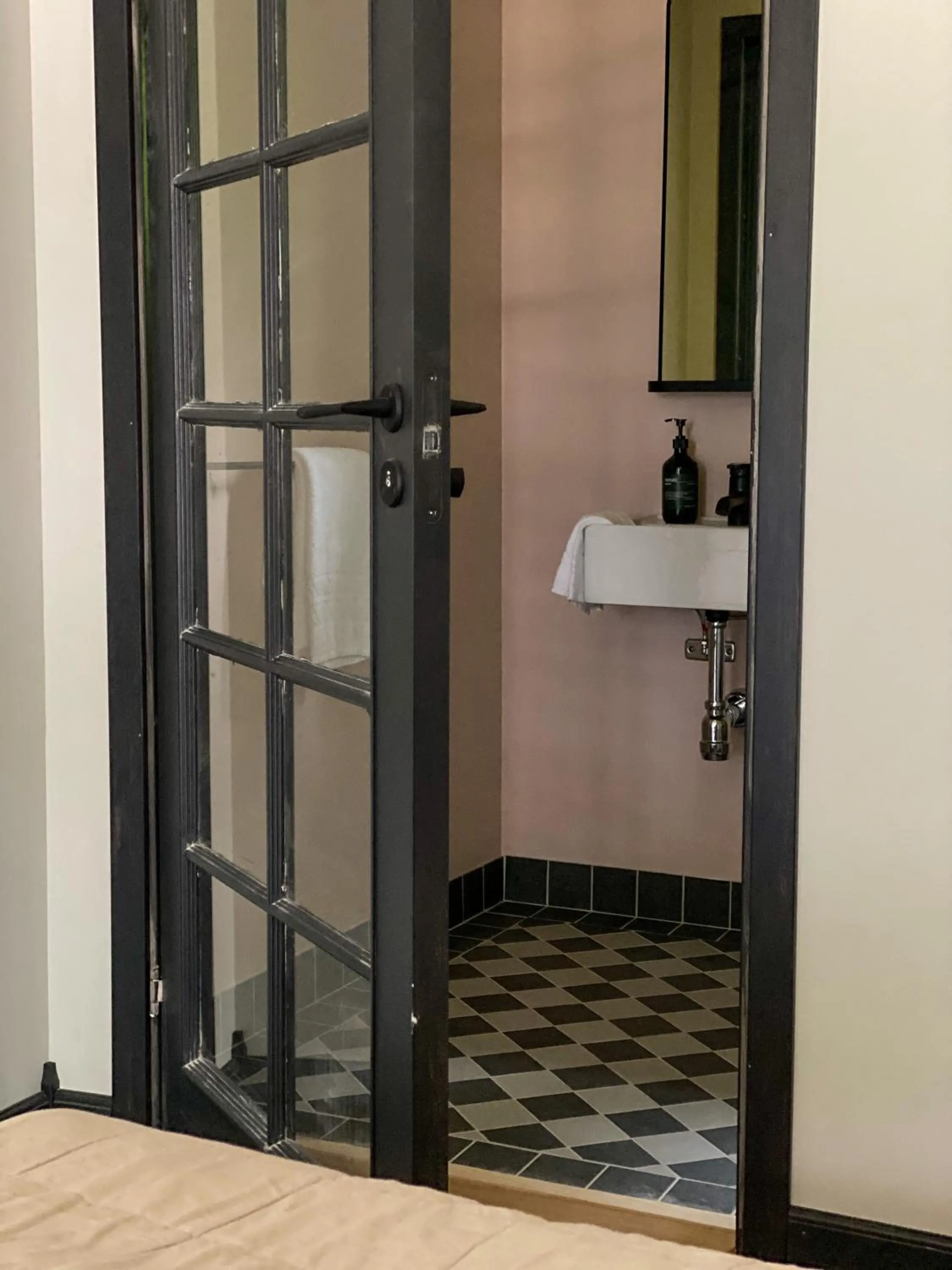 Double Room with Private Bathroom - single occupancy in Rallarhustruns