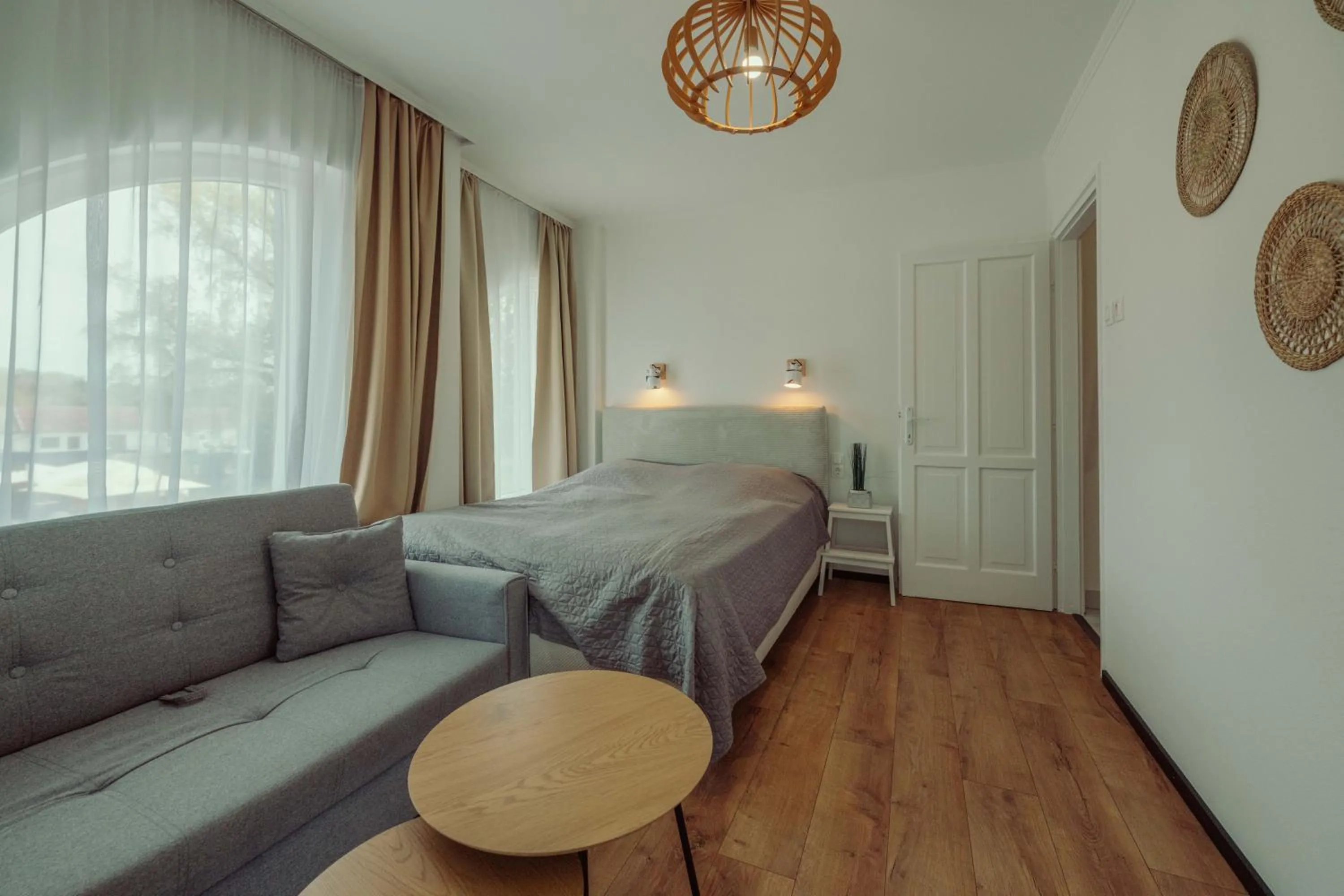 Caesar Apartments & Rooms