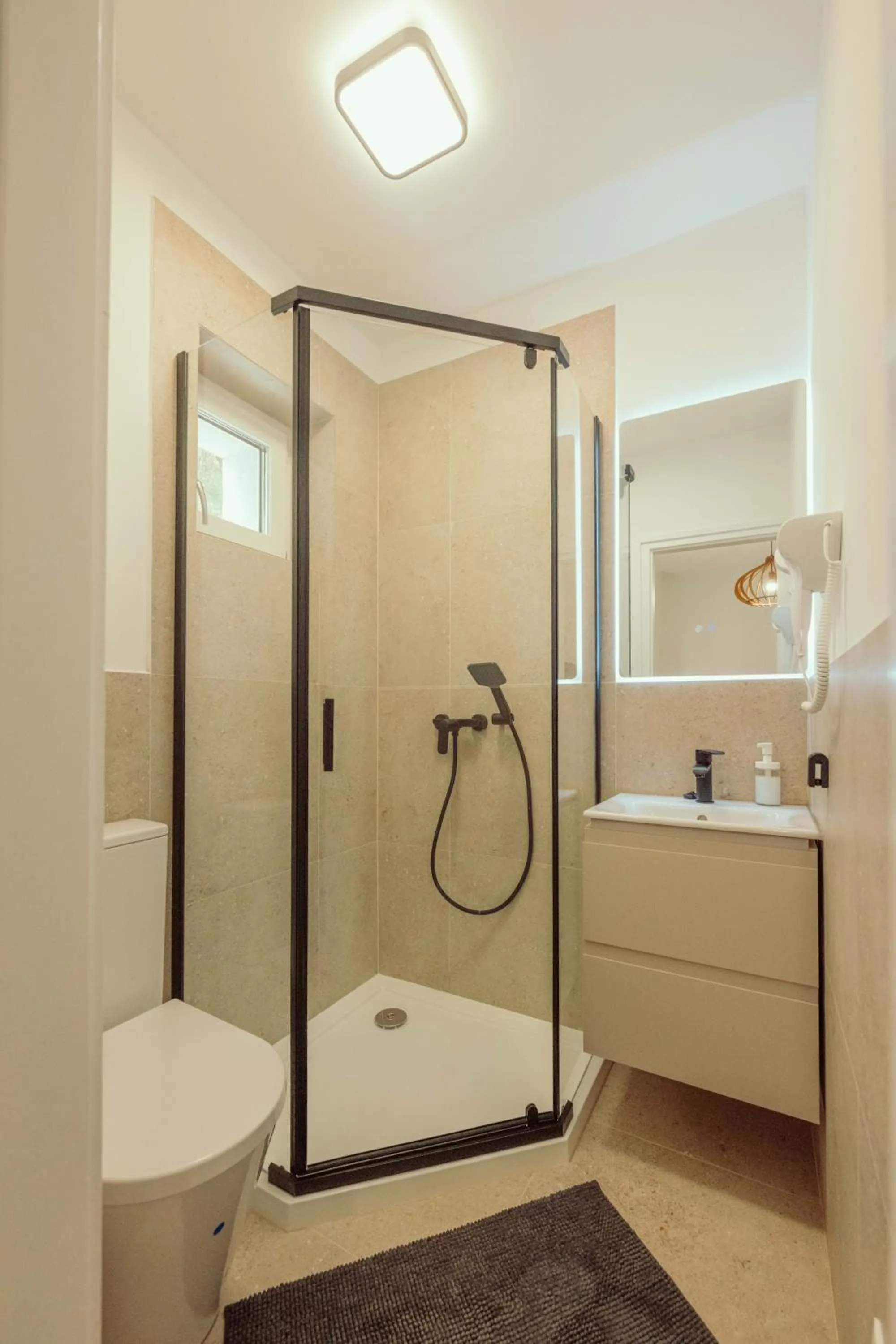 Caesar Apartments & Rooms