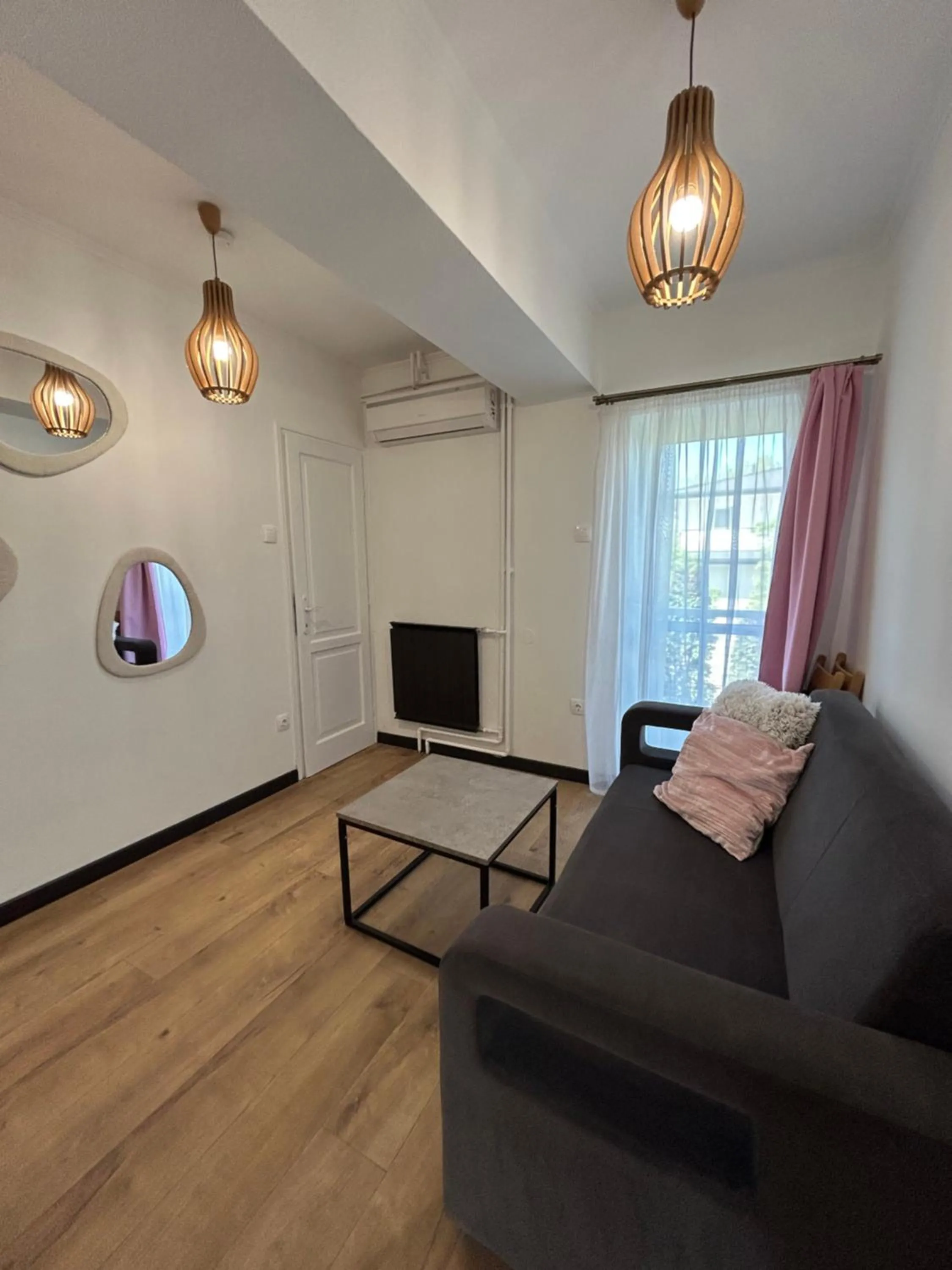 Caesar Apartments & Rooms