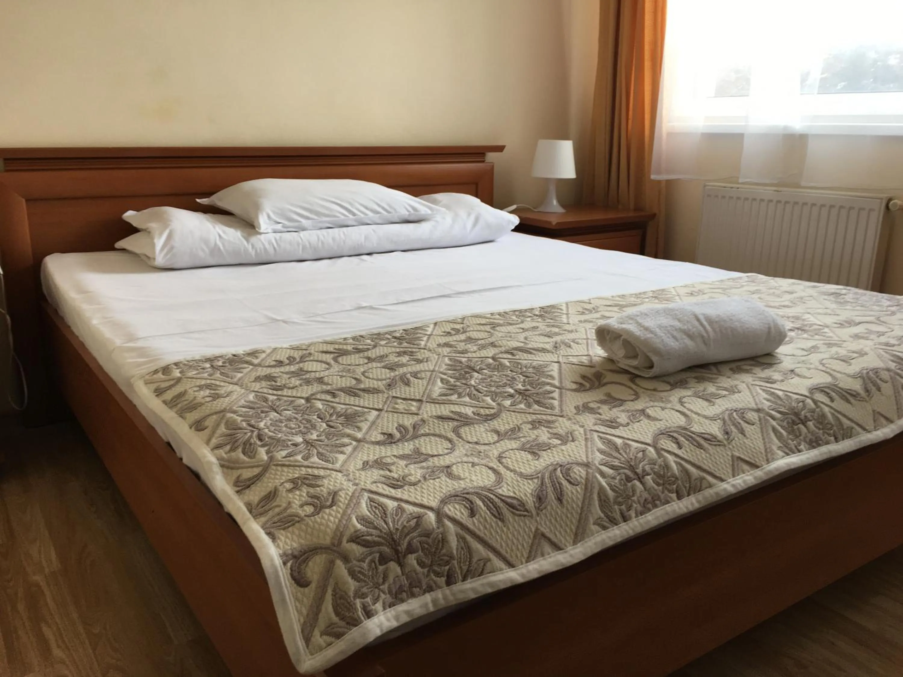 Bed in Hotel Ferihegy