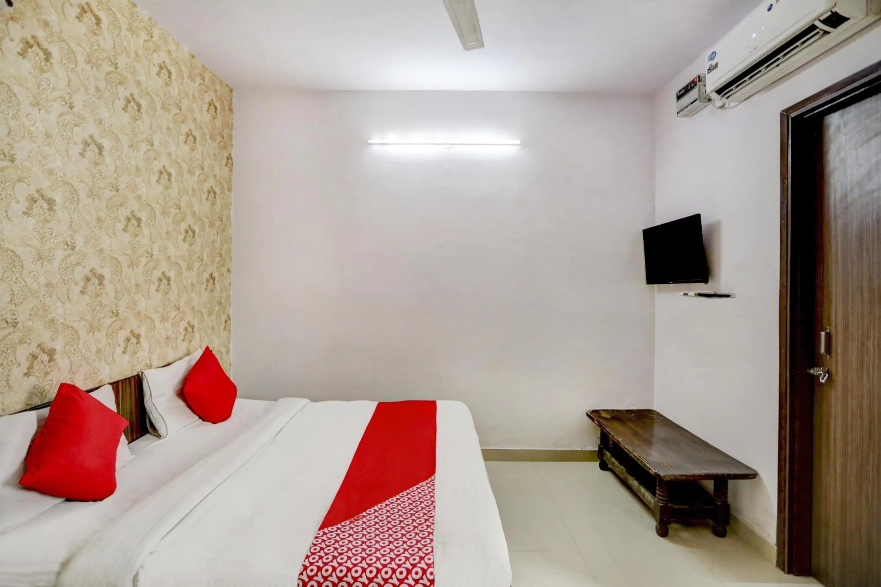 Bedroom, Bed in Super Hotel O Blissbourn