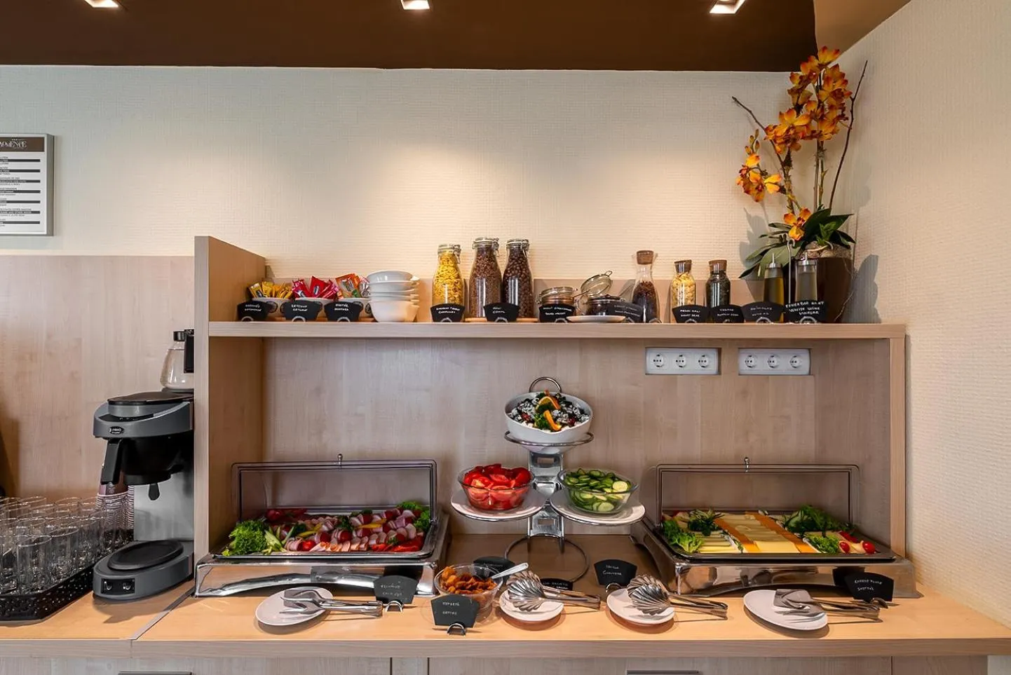 Breakfast in Promenade City Hotel