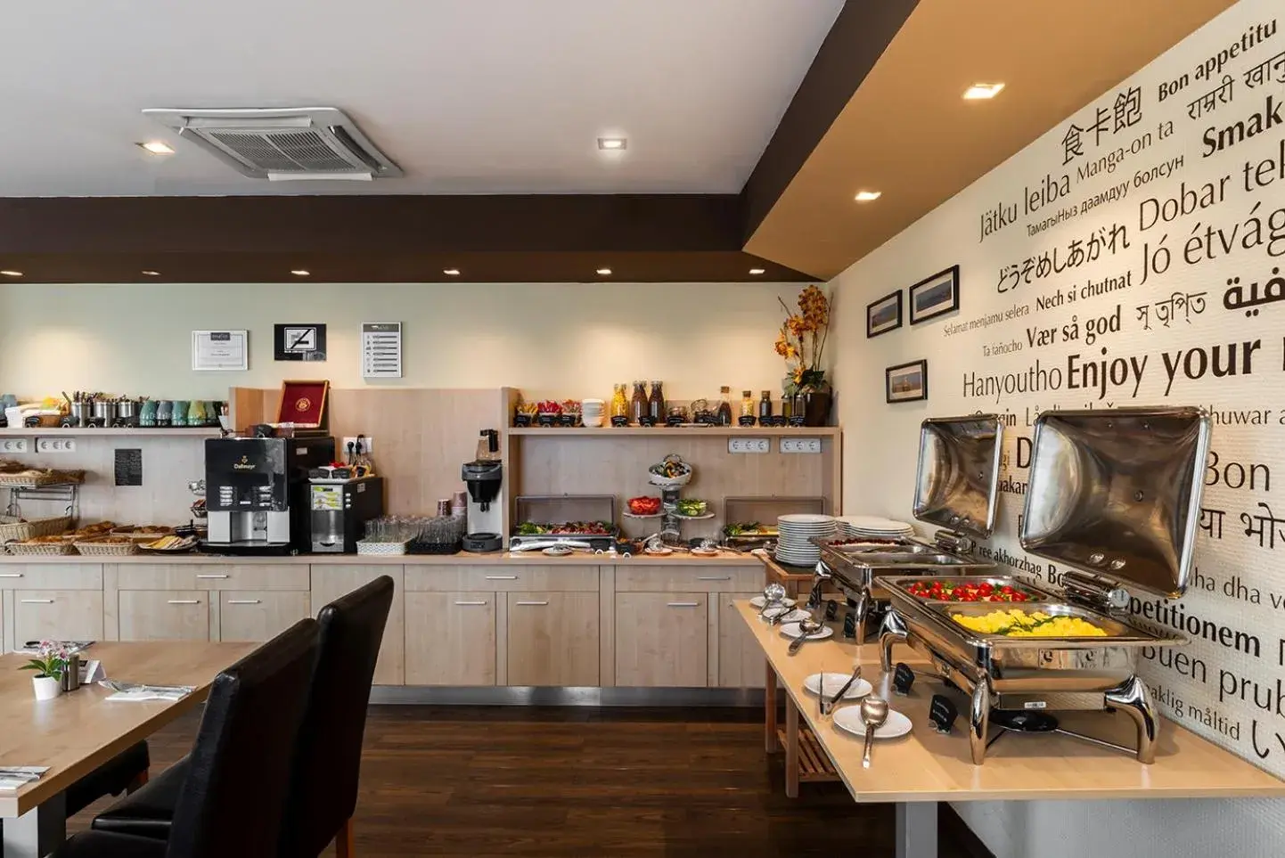 Breakfast in Promenade City Hotel Breakfast in Promenade City Hotel