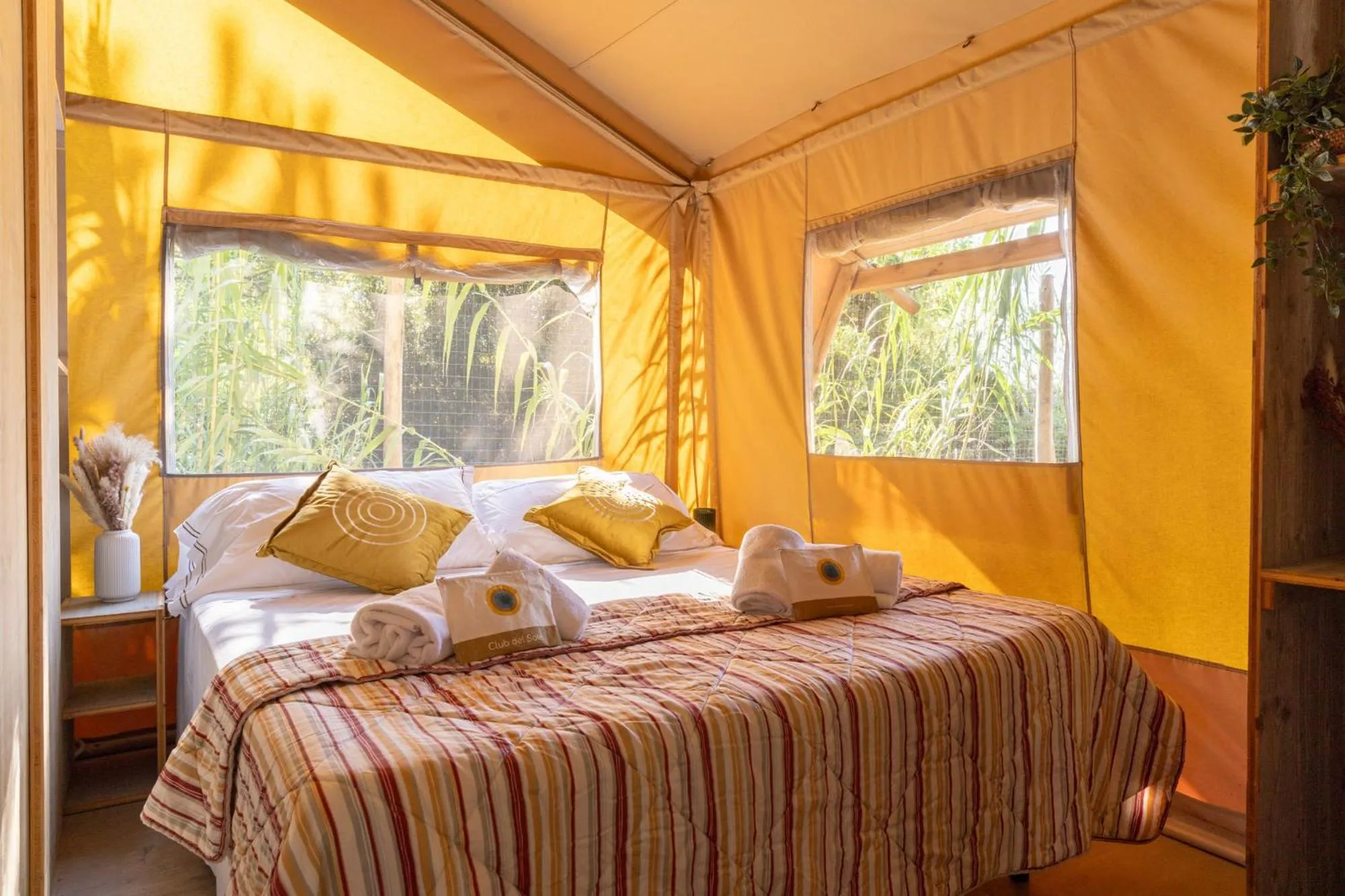 Bedroom, Bed in Club del Sole Orbetello Family Collection