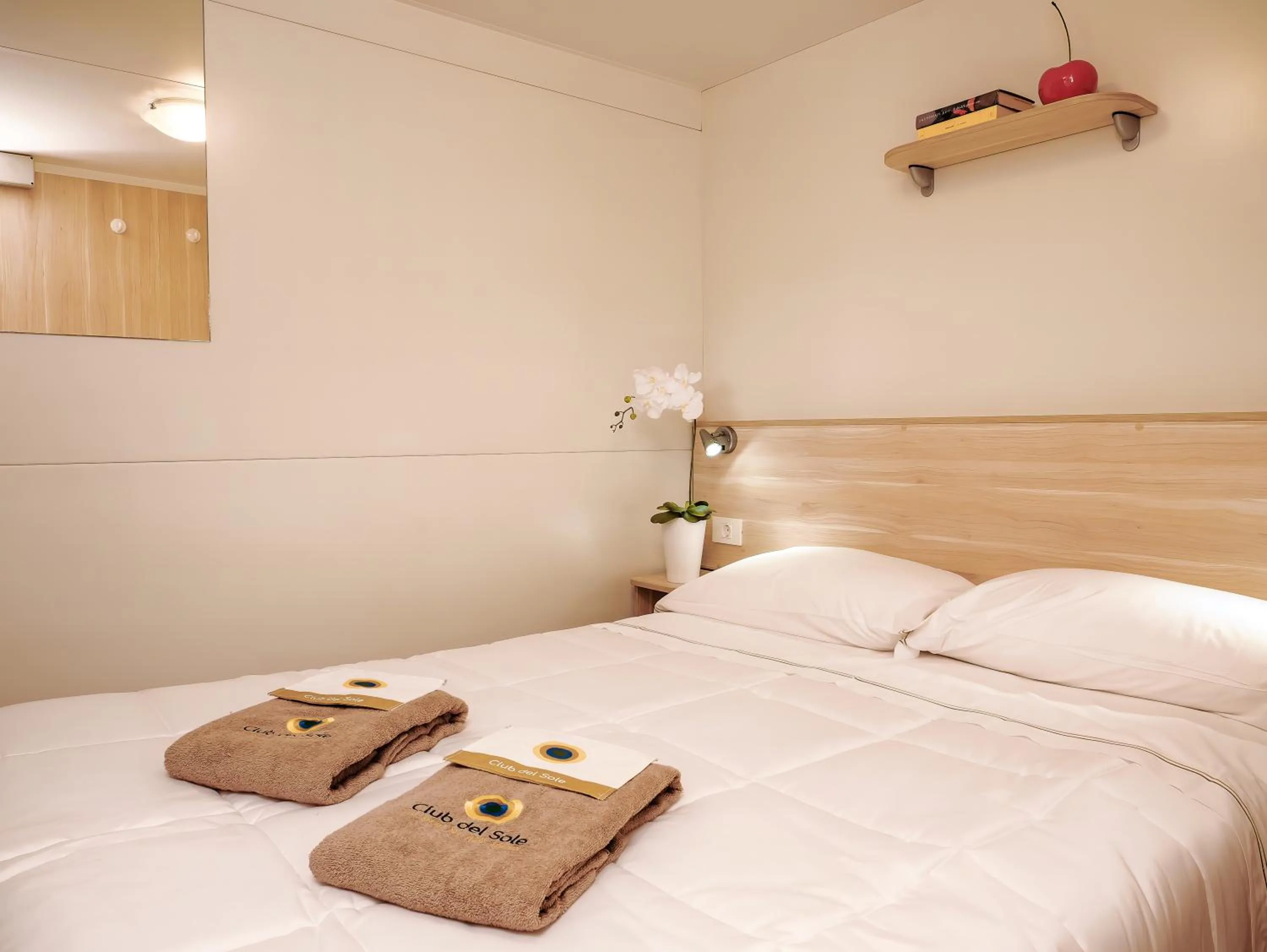 Bedroom, Bed in Club del Sole Orbetello Family Collection