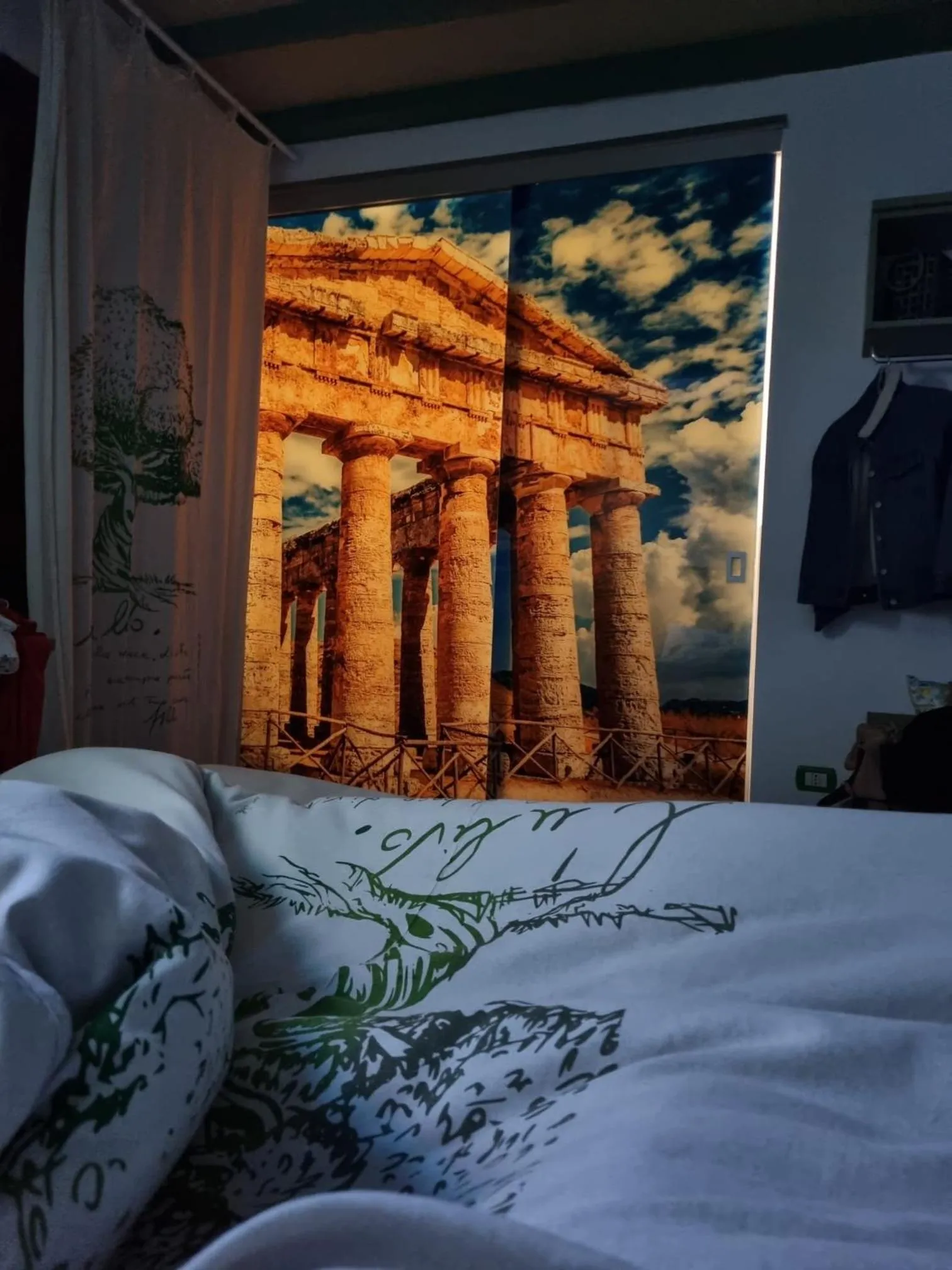 Bed in macchia mediterranea