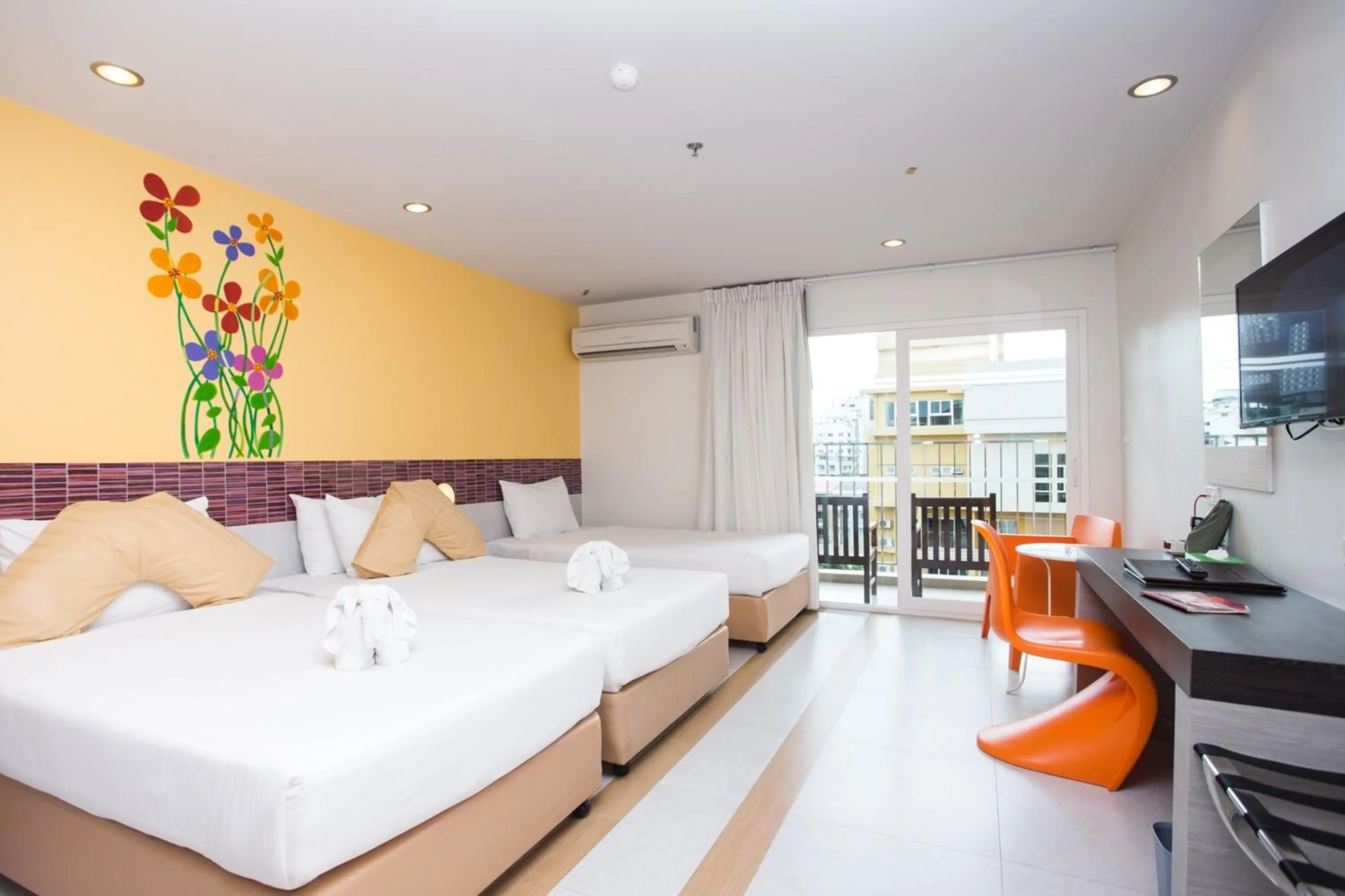 Photo of the whole room, Bed in Grand Bella