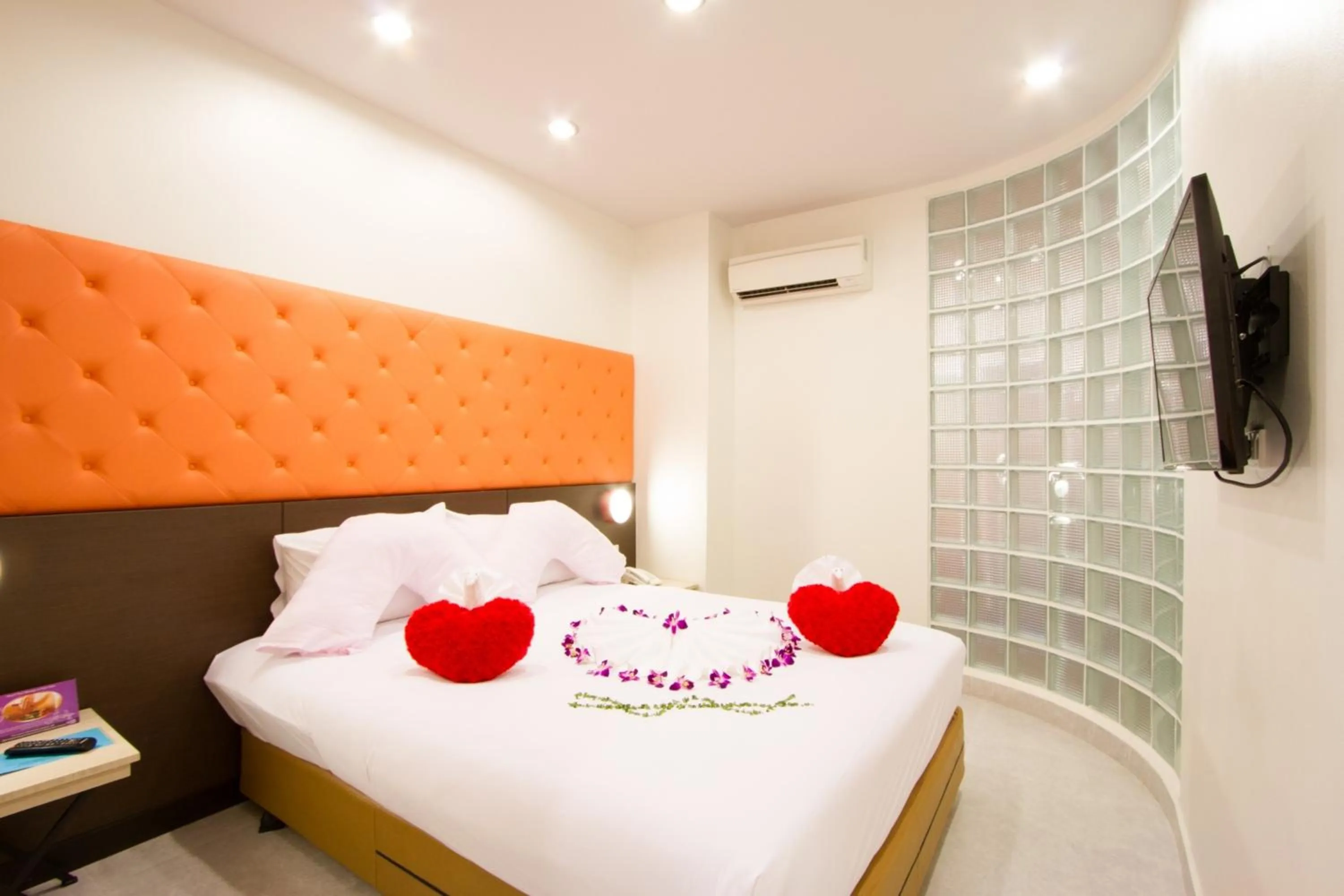 Bedroom, Bed in Grand Bella