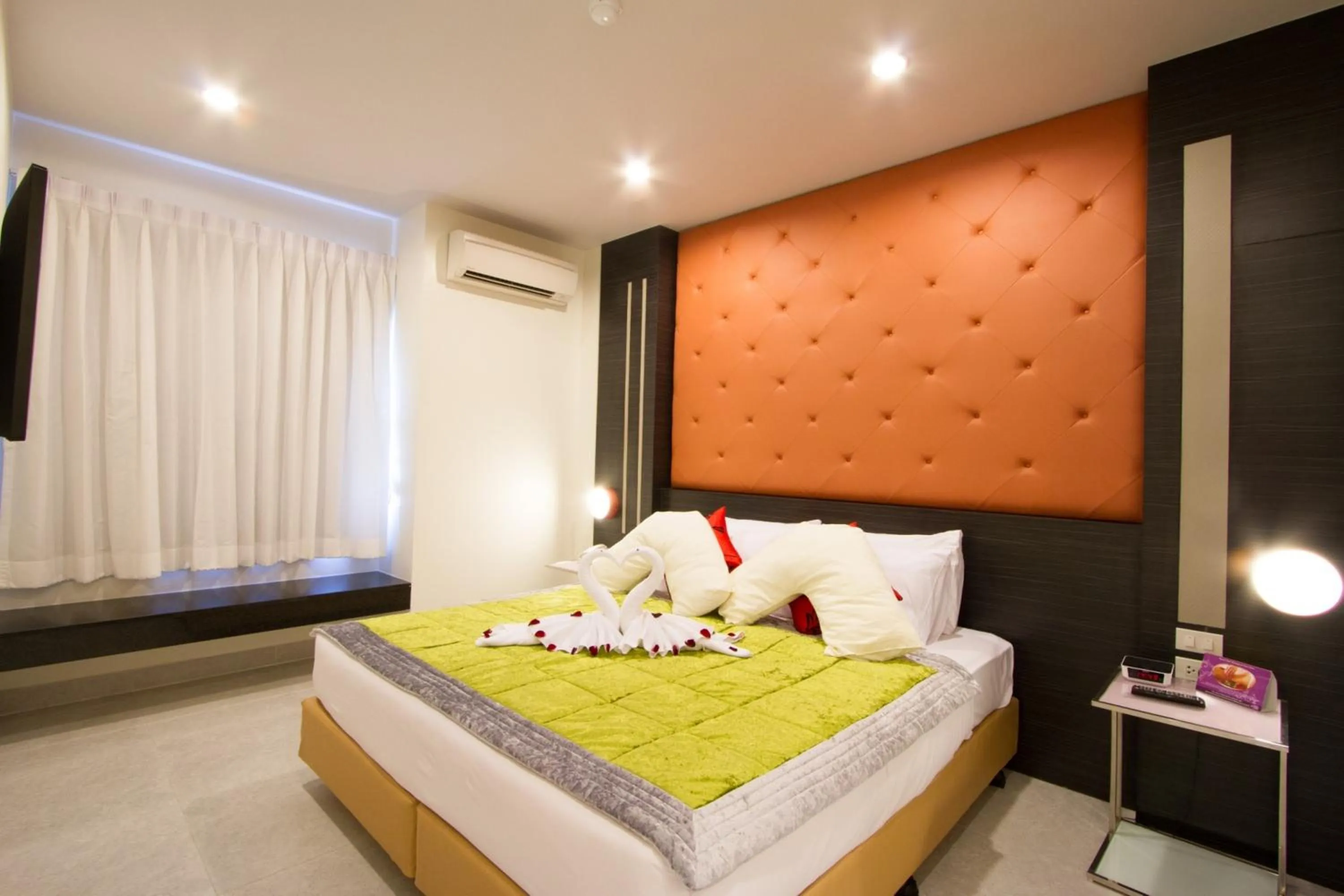 Bedroom, Bed in Grand Bella