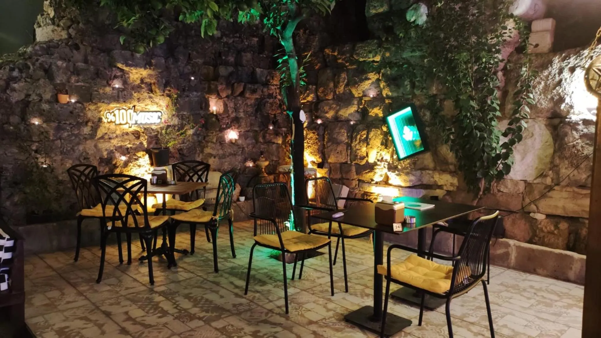 Restaurant/places to eat in Tu Casa Linda