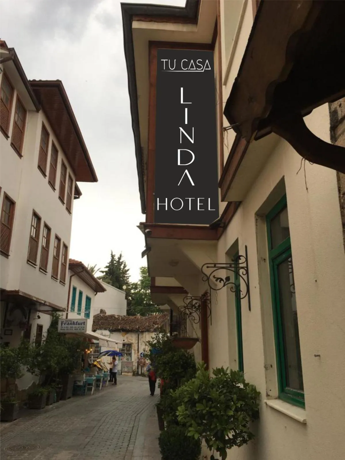 Facade/entrance in Tu Casa Linda