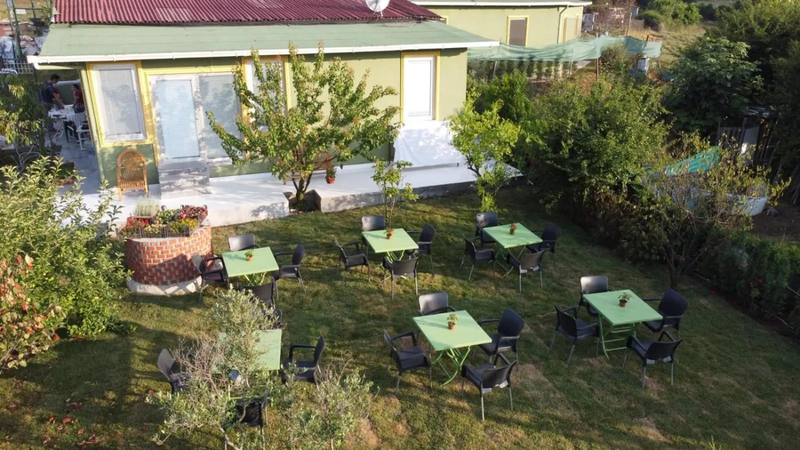 Restaurant/places to eat in FOREST BLUE BEACH OTEL