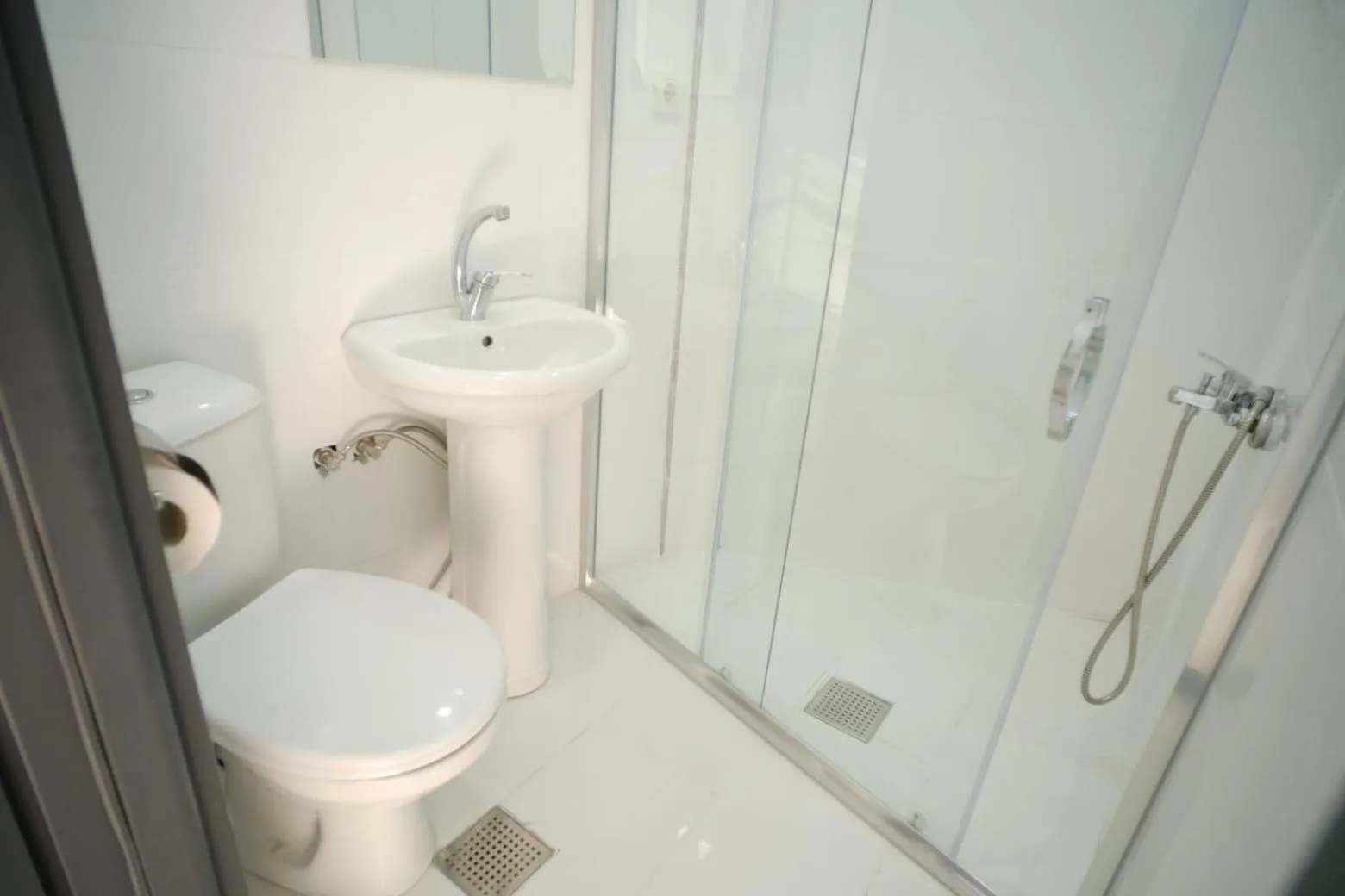 Bathroom in FOREST BLUE BEACH OTEL