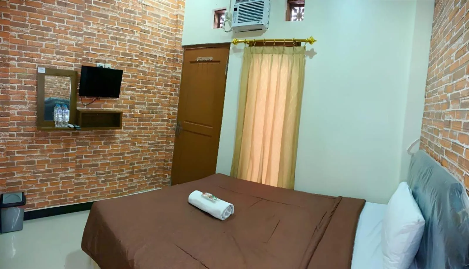 Bed in Prime Adisucipto Hotel