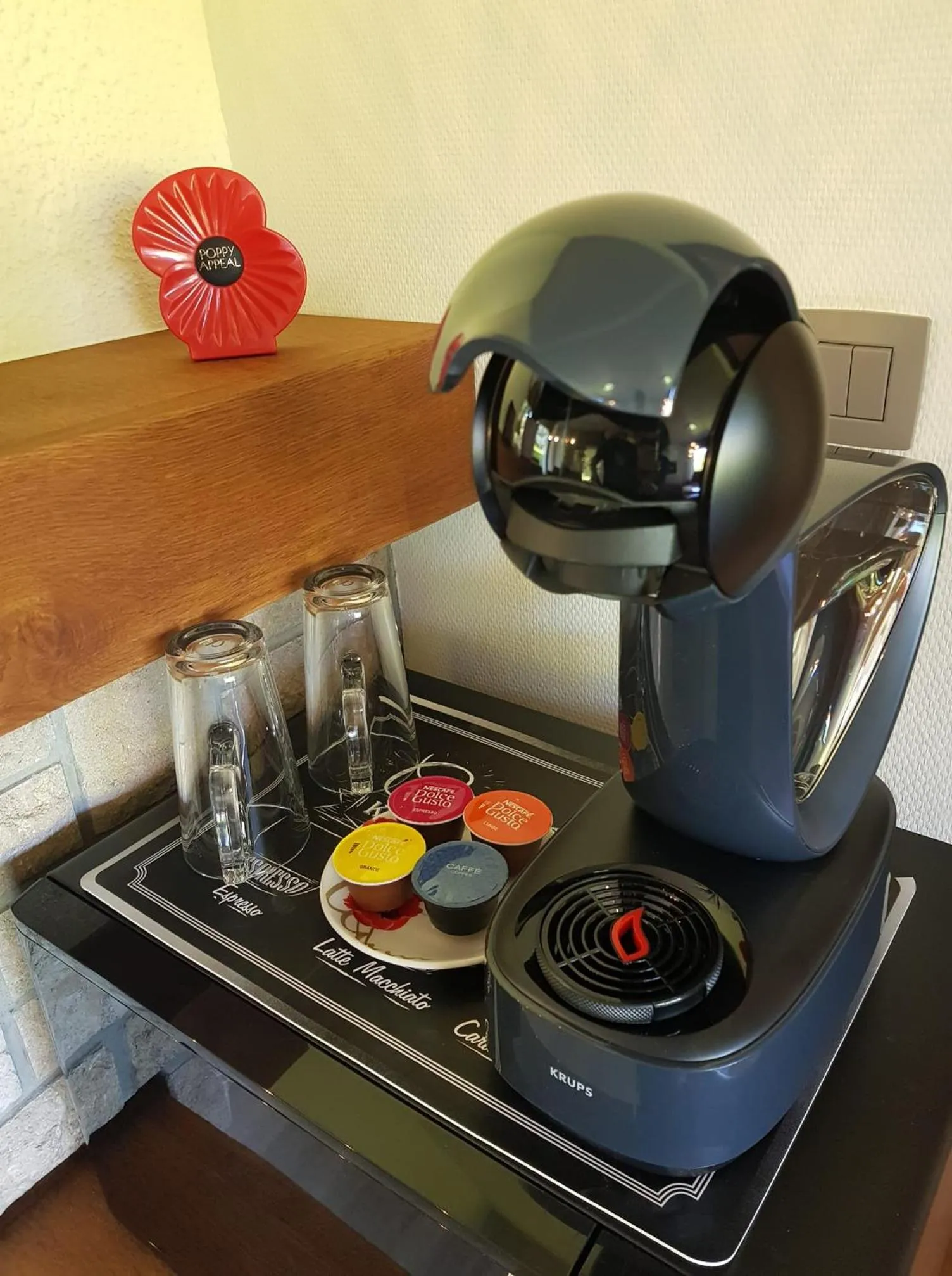 Coffee/tea facilities in Mary's Poppies - Bed & Breakfast