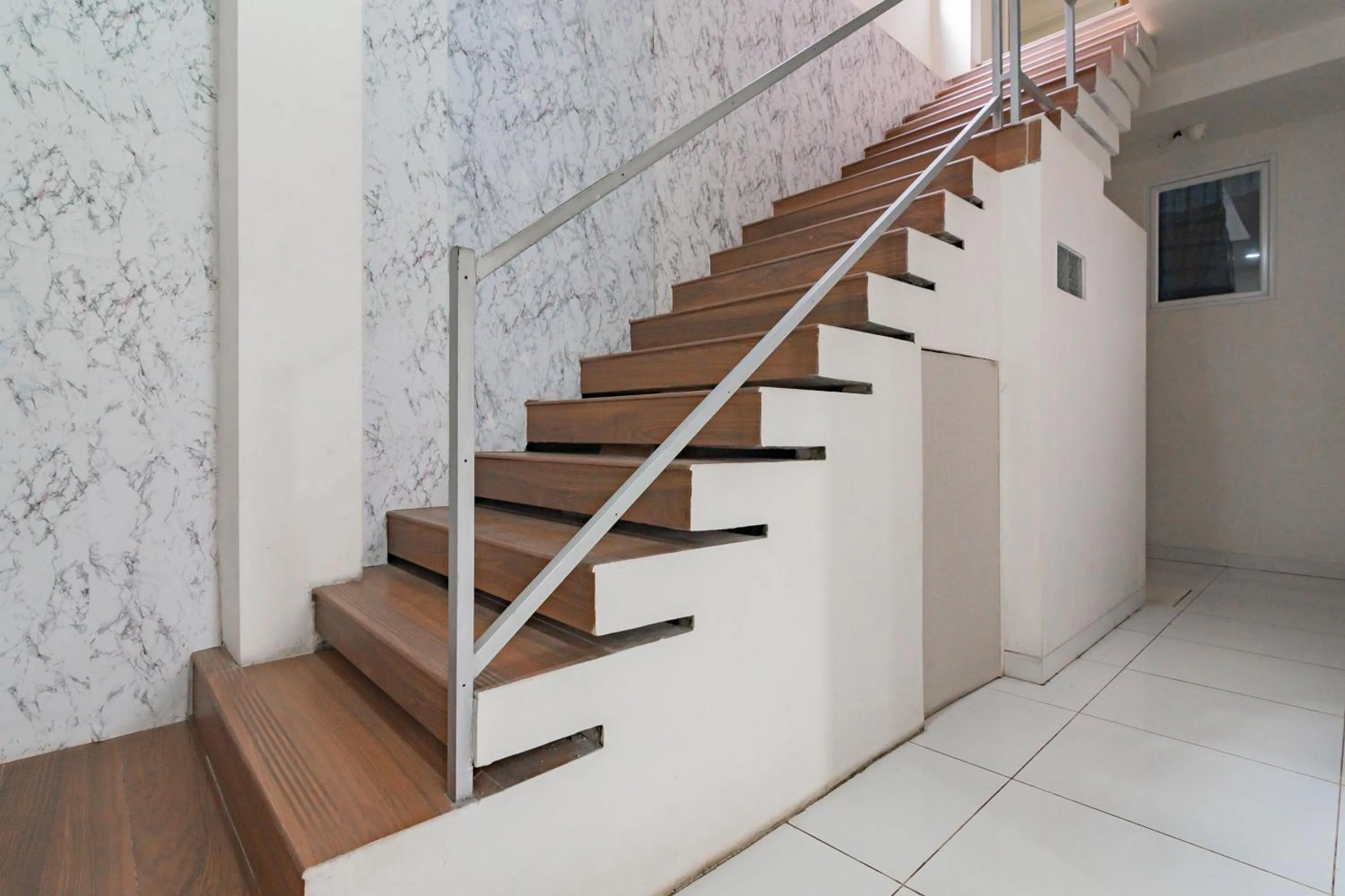 Floor plan in RedDoorz near Prujakan Station Cirebon