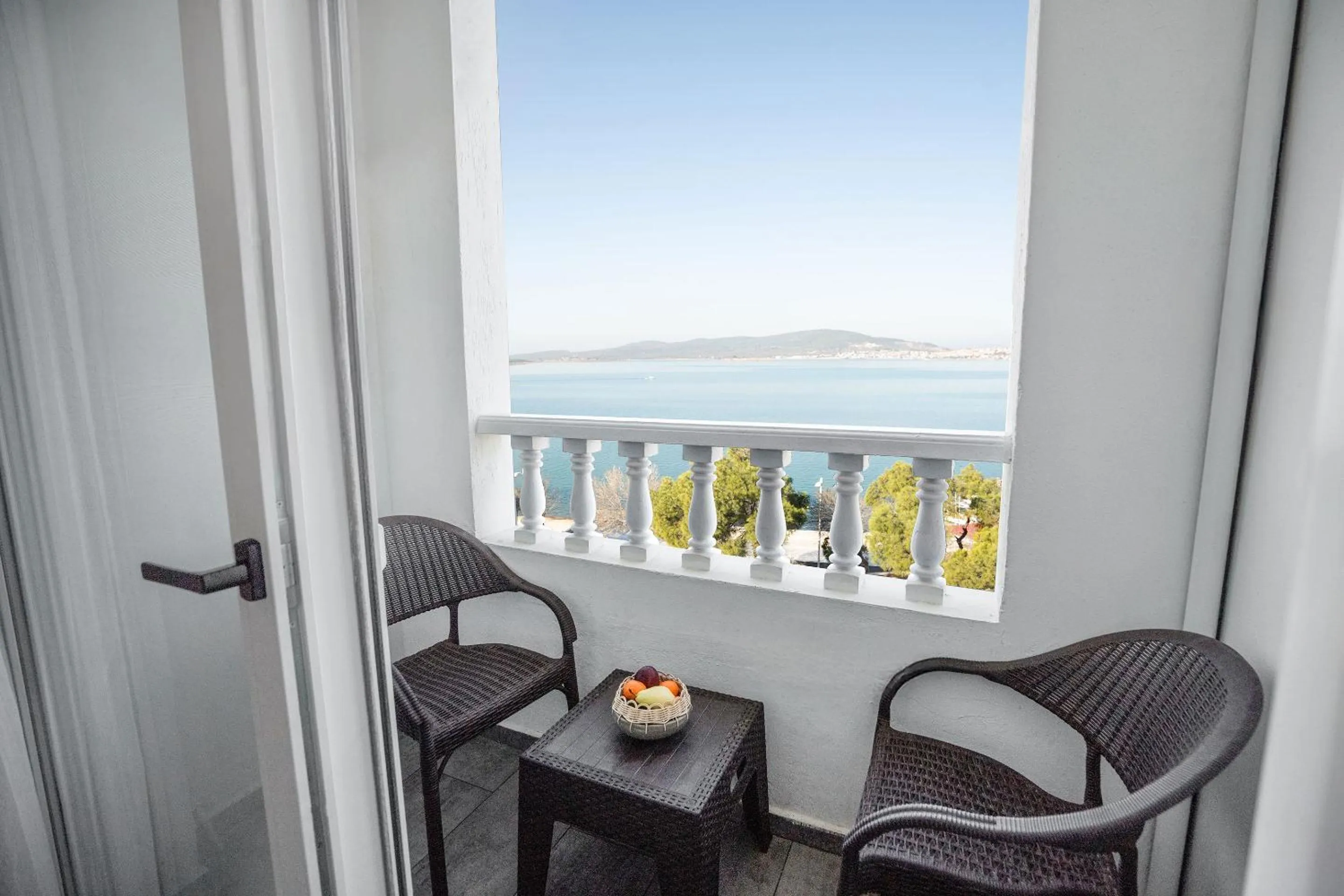 Balcony/Terrace in Çamlık 87 Hotel Ayvalık