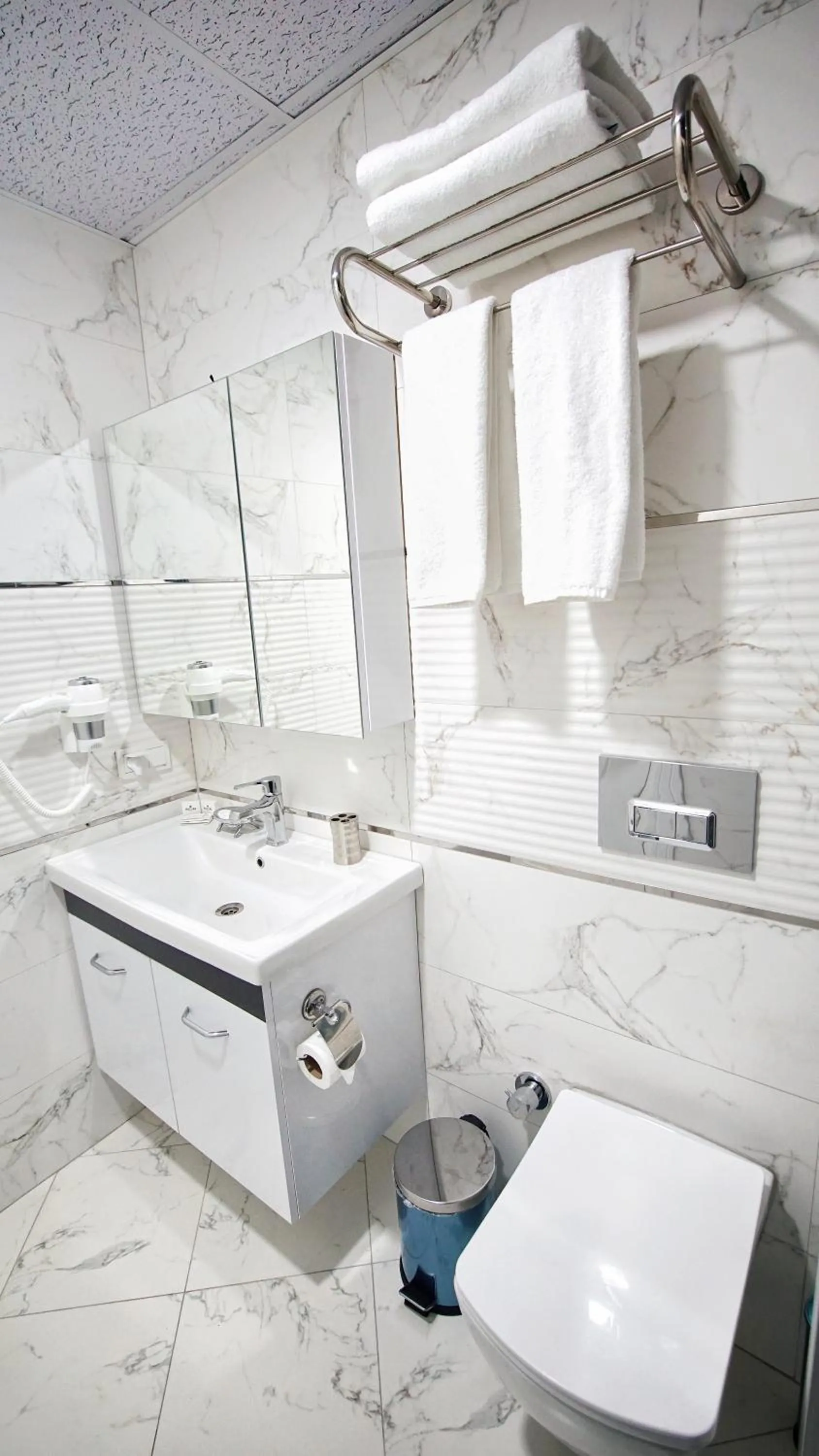 Shower in Cape Palace Hotel