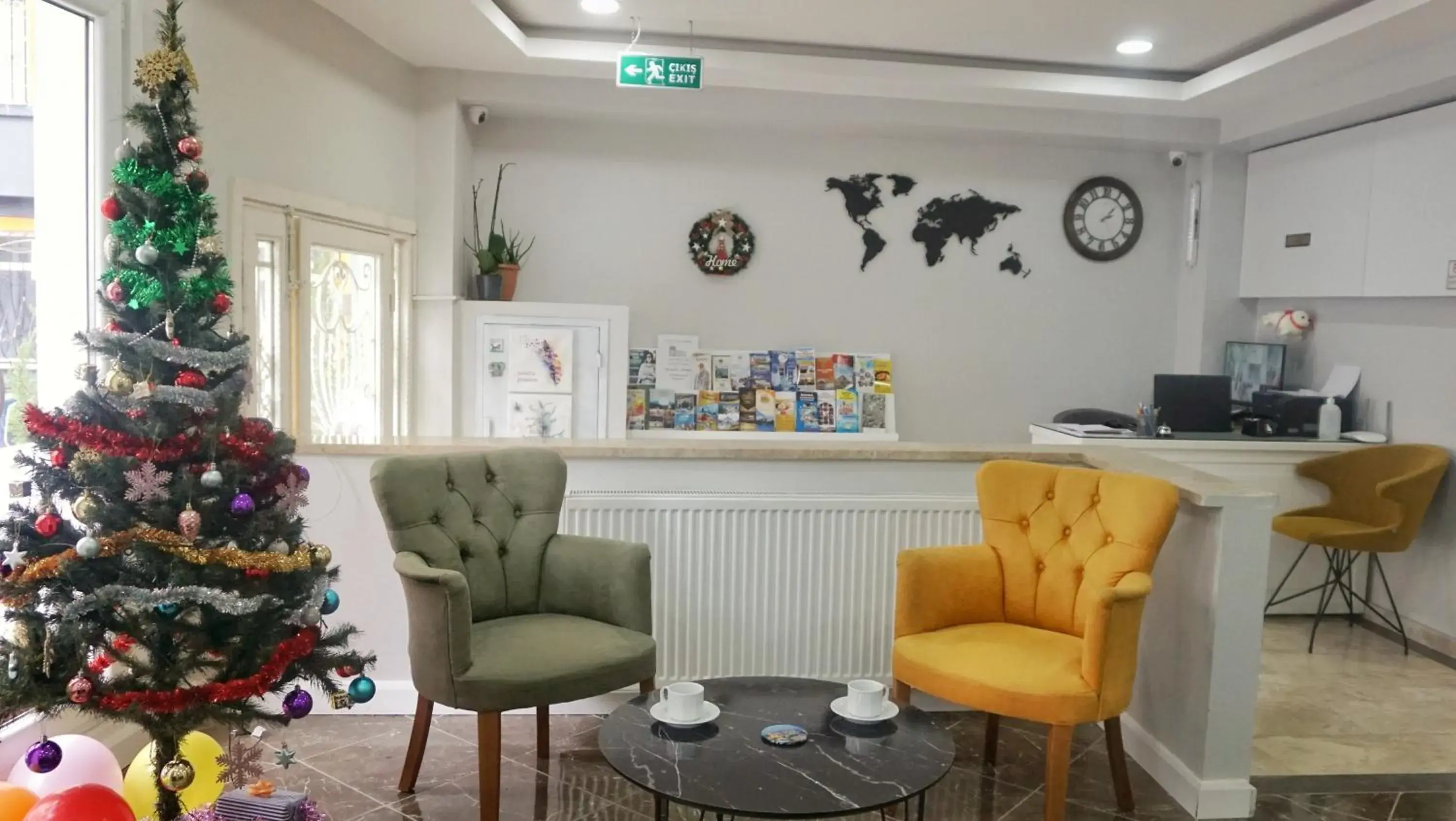 Facade/entrance in Cape Palace Hotel Facade/entrance in Cape Palace Hotel