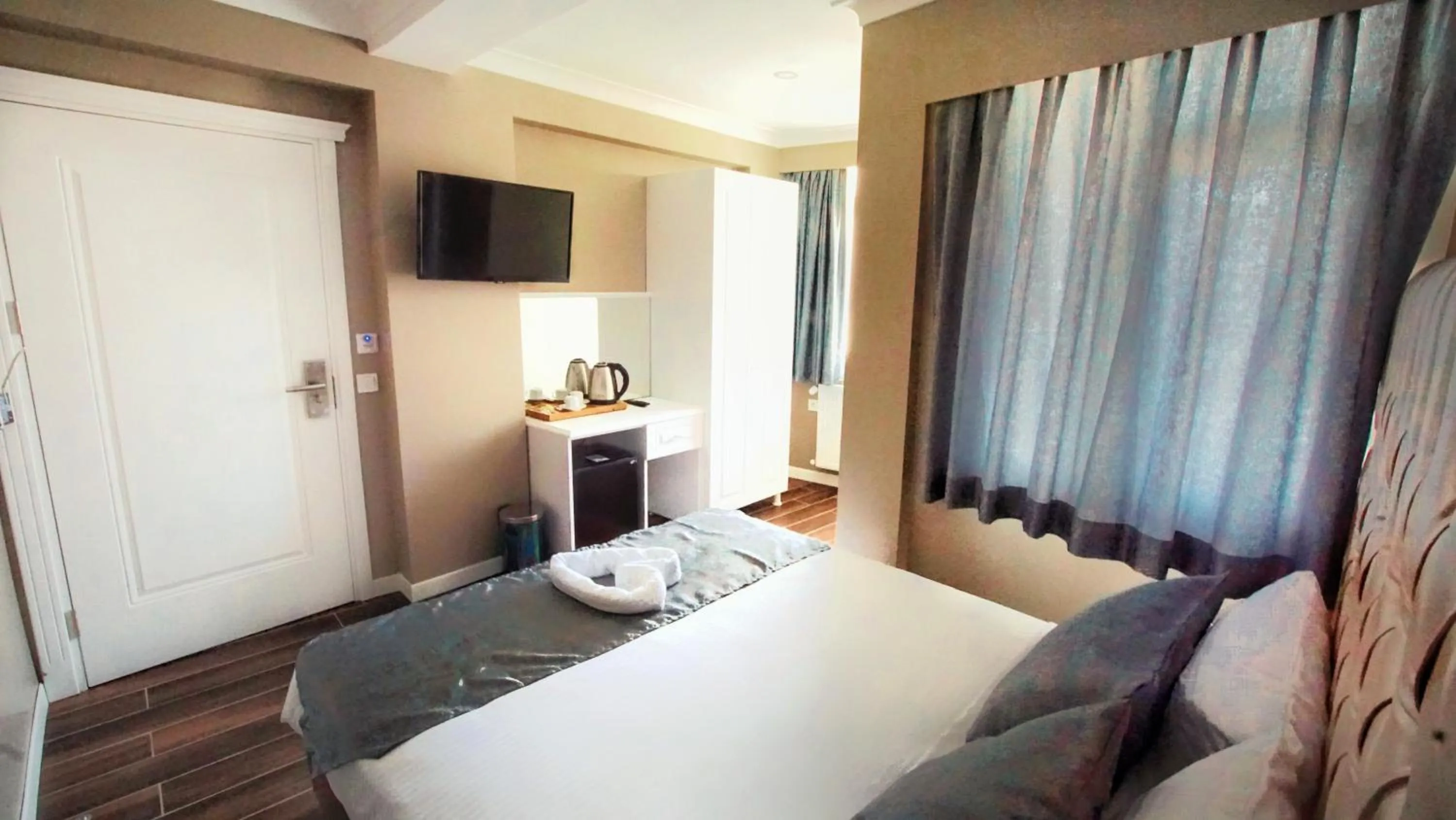 Bed in Cape Palace Hotel