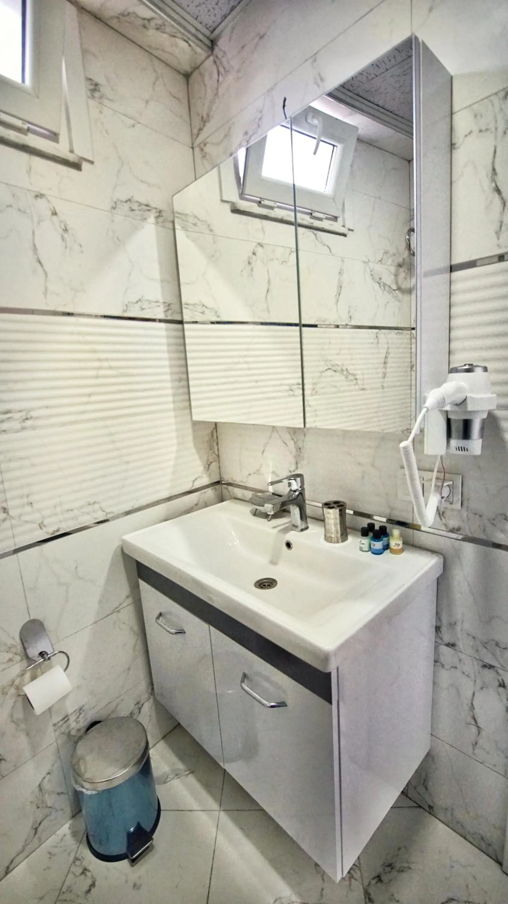 Shower in Cape Palace Hotel