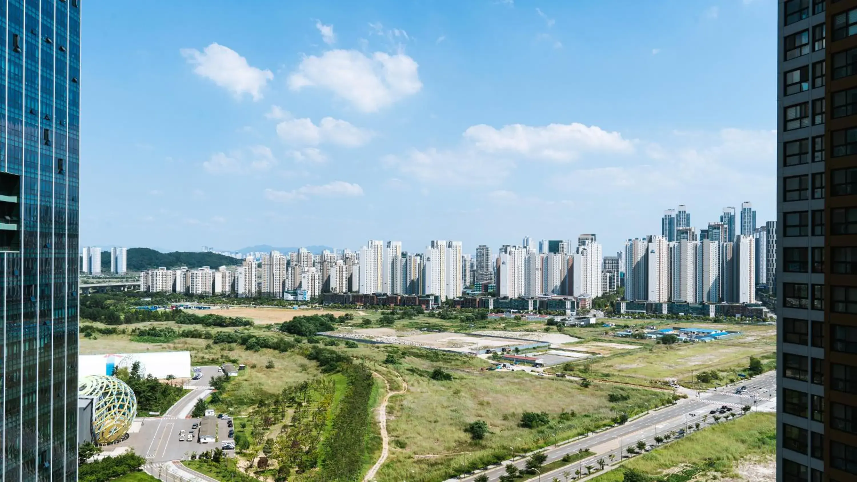 Garden view in The November Stay In landmark Garden view in The November Stay In landmark