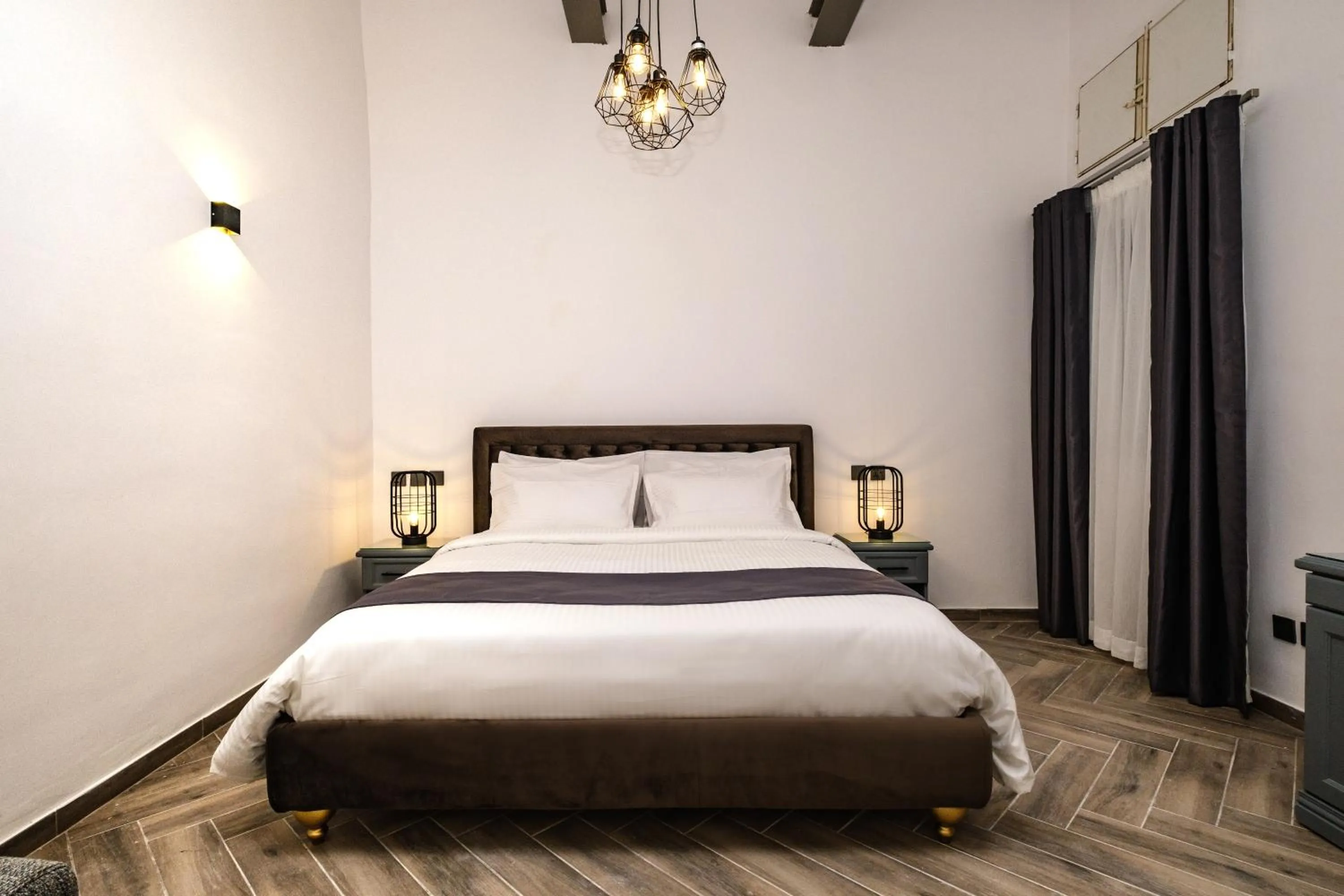 Decorative detail, Bed in Casa Reale Boutique Hotel