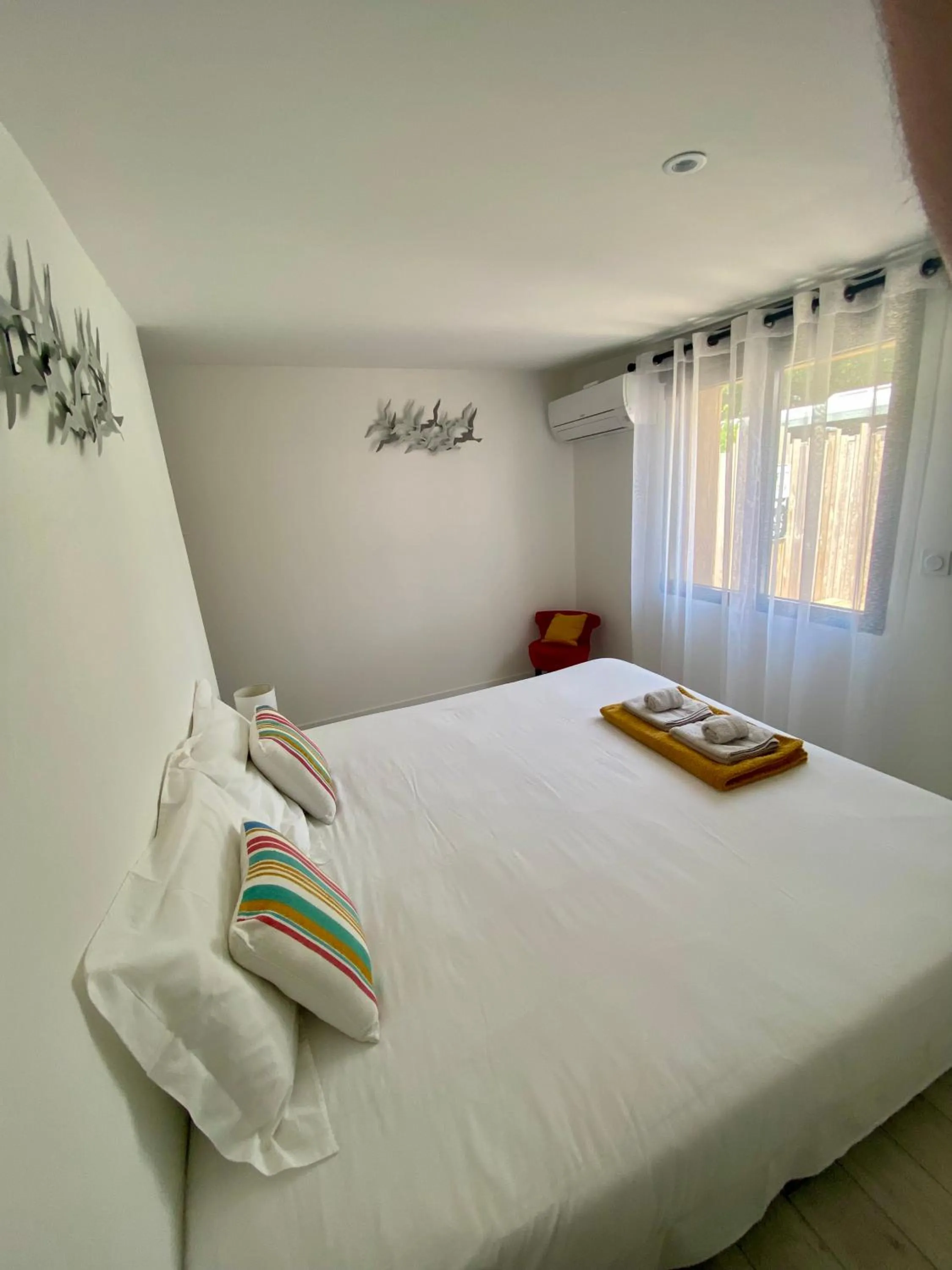 Bedroom in Oustal Magnolia