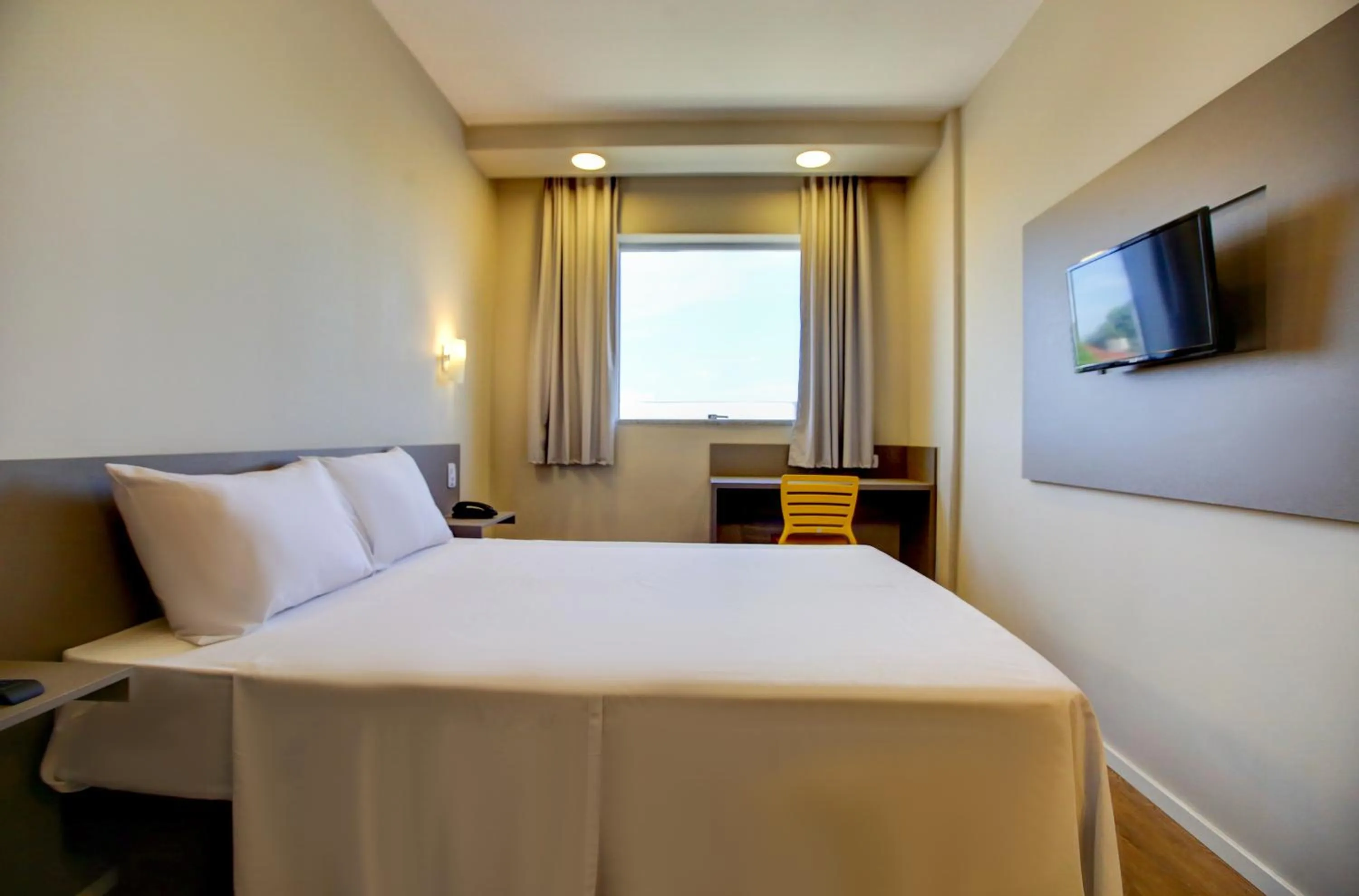 Bedroom, Bed in Transamerica FIT Lucas do Rio Verde