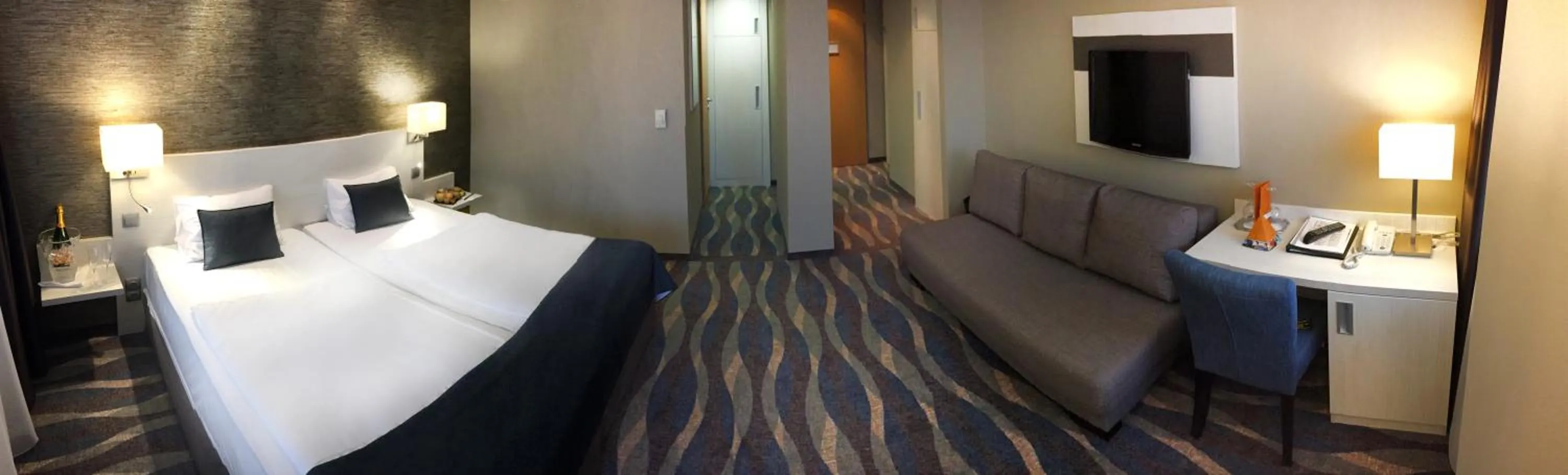 Bed in Hotel Azur Siofok