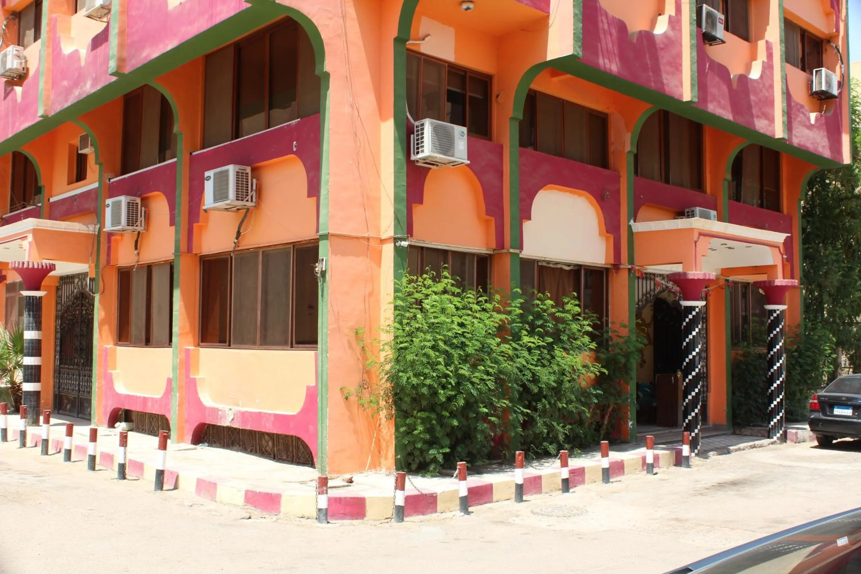 Facade/entrance in Tiba Hotel