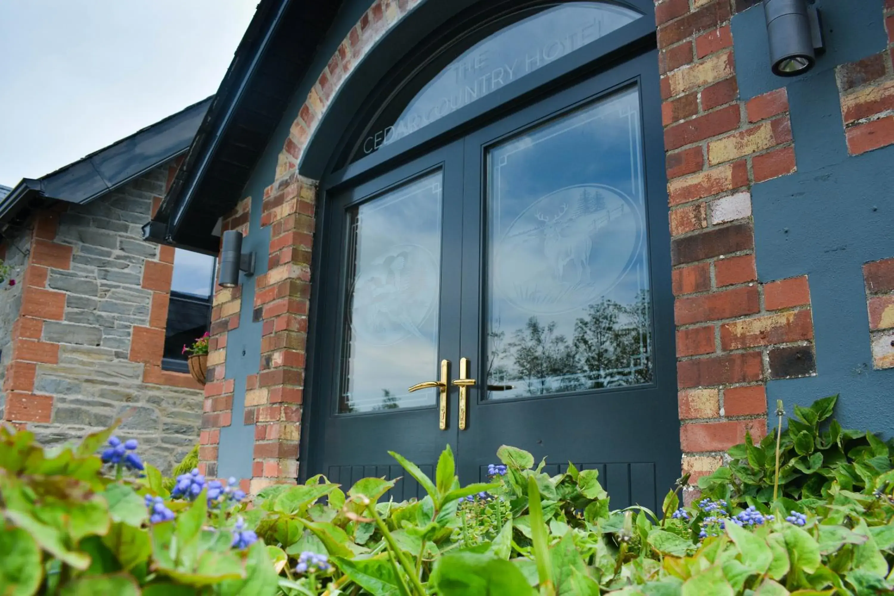 The Cedar Country Hotel The Cedar Country Hotel