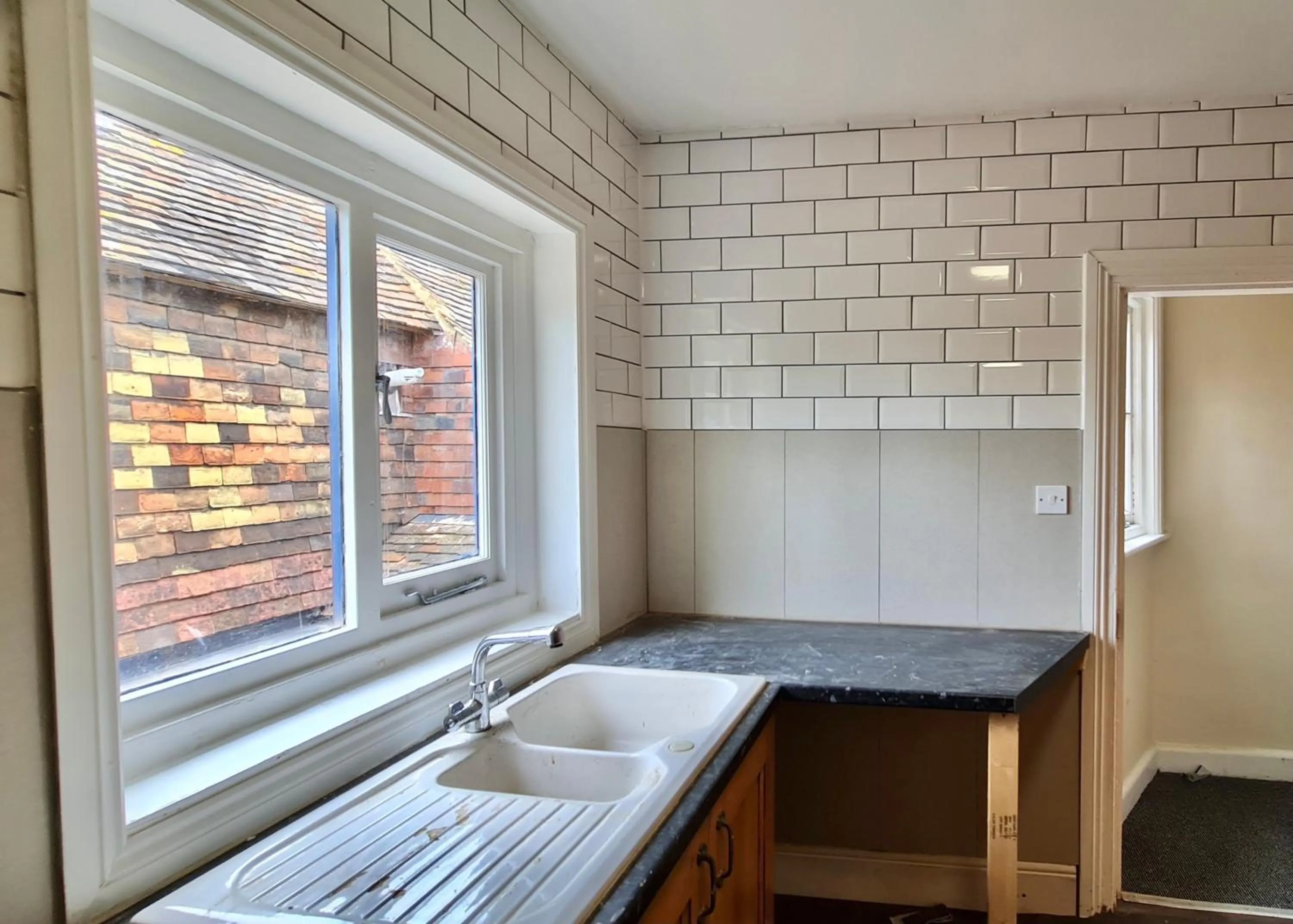 Kitchen or kitchenette, Bed in Grace Apartments - Living Rock