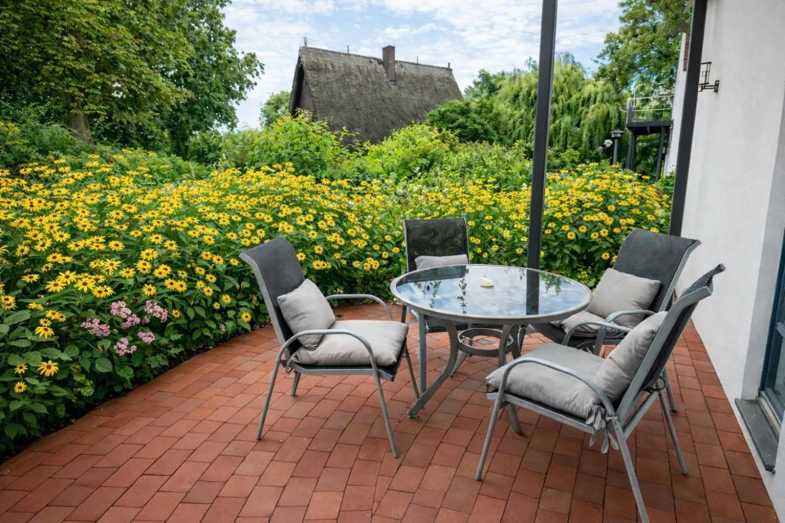Balcony/Terrace in Hotel Rügenschmiede vis a vis Hiddensee