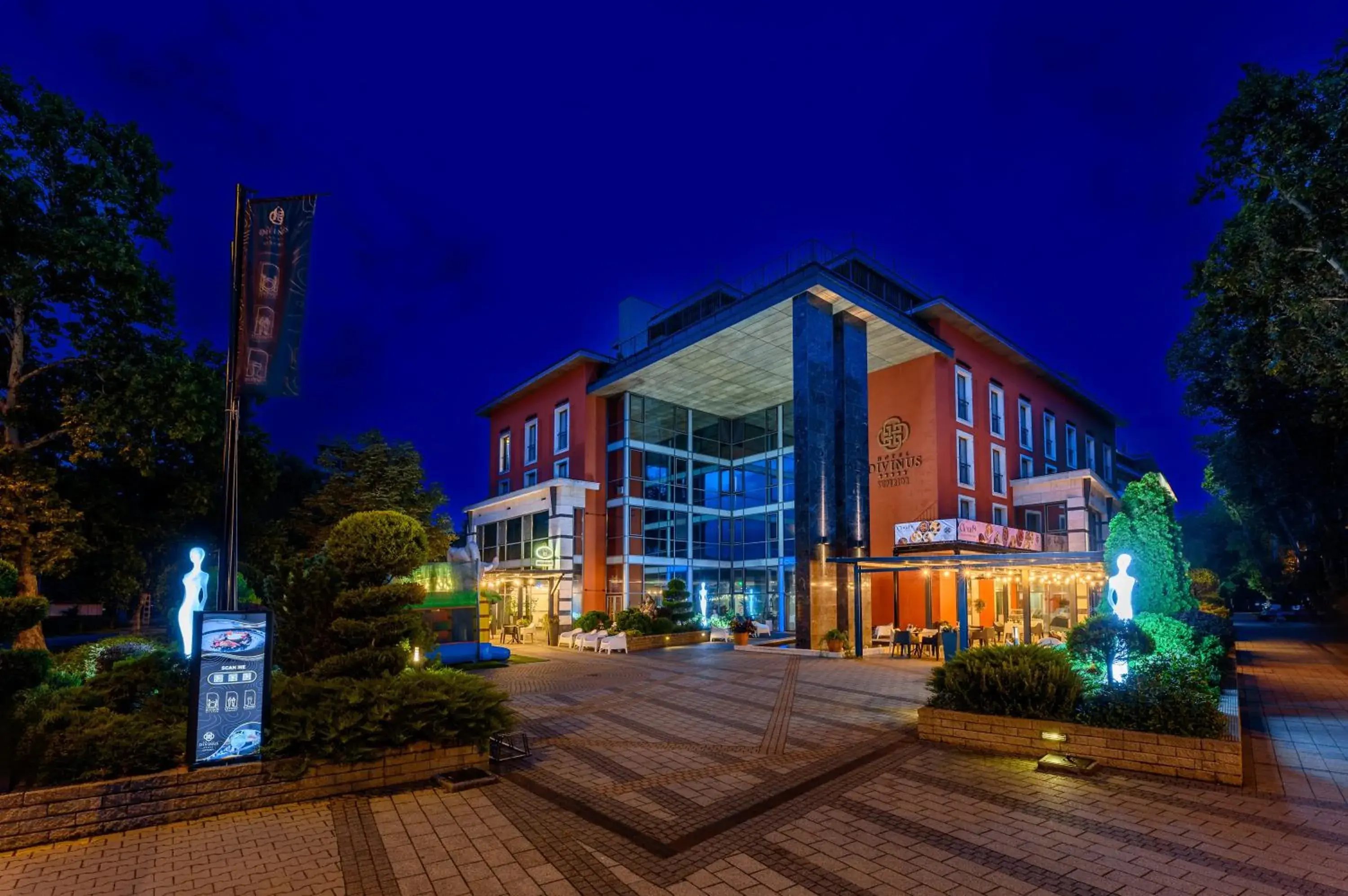 Property building in Hotel Divinus Property building in Hotel Divinus