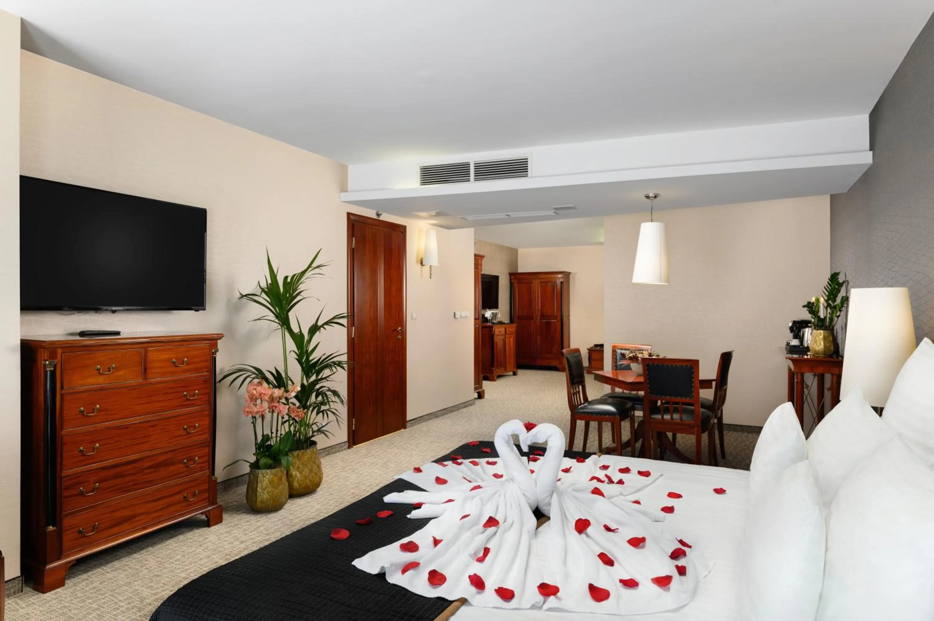 Bed in Hotel Divinus